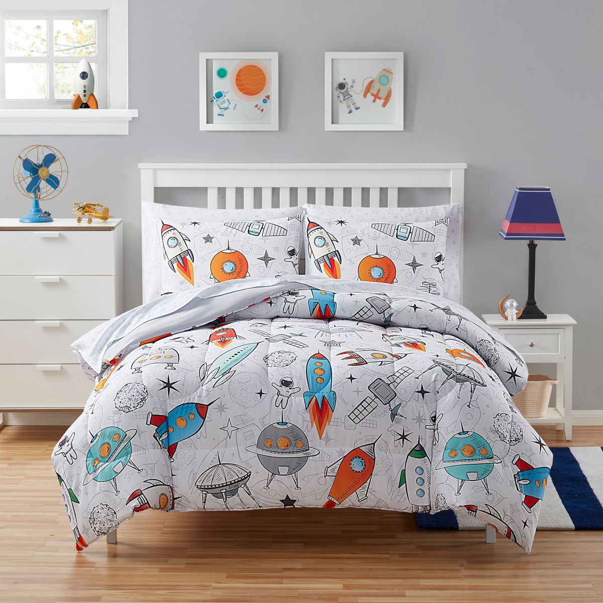 Kids Floating in Space Bed in a Bag Comforter, Sham & Sheet Set