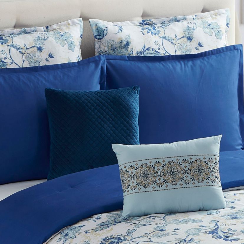 Margolis 7 Piece Floral Comforter Set