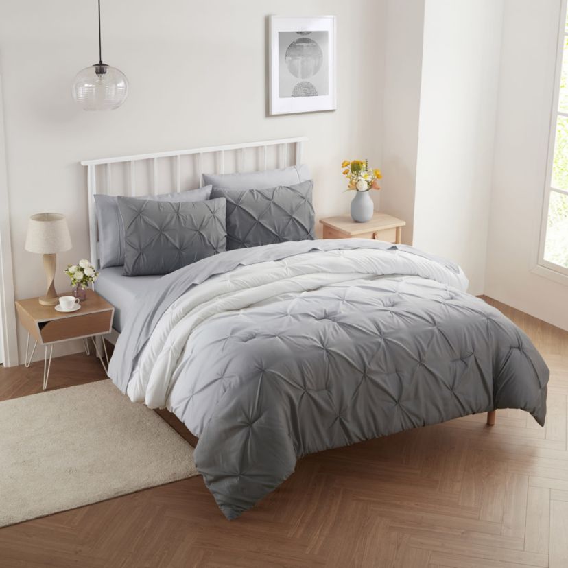 Loralie Ombre Pintuck Bed in a Bag