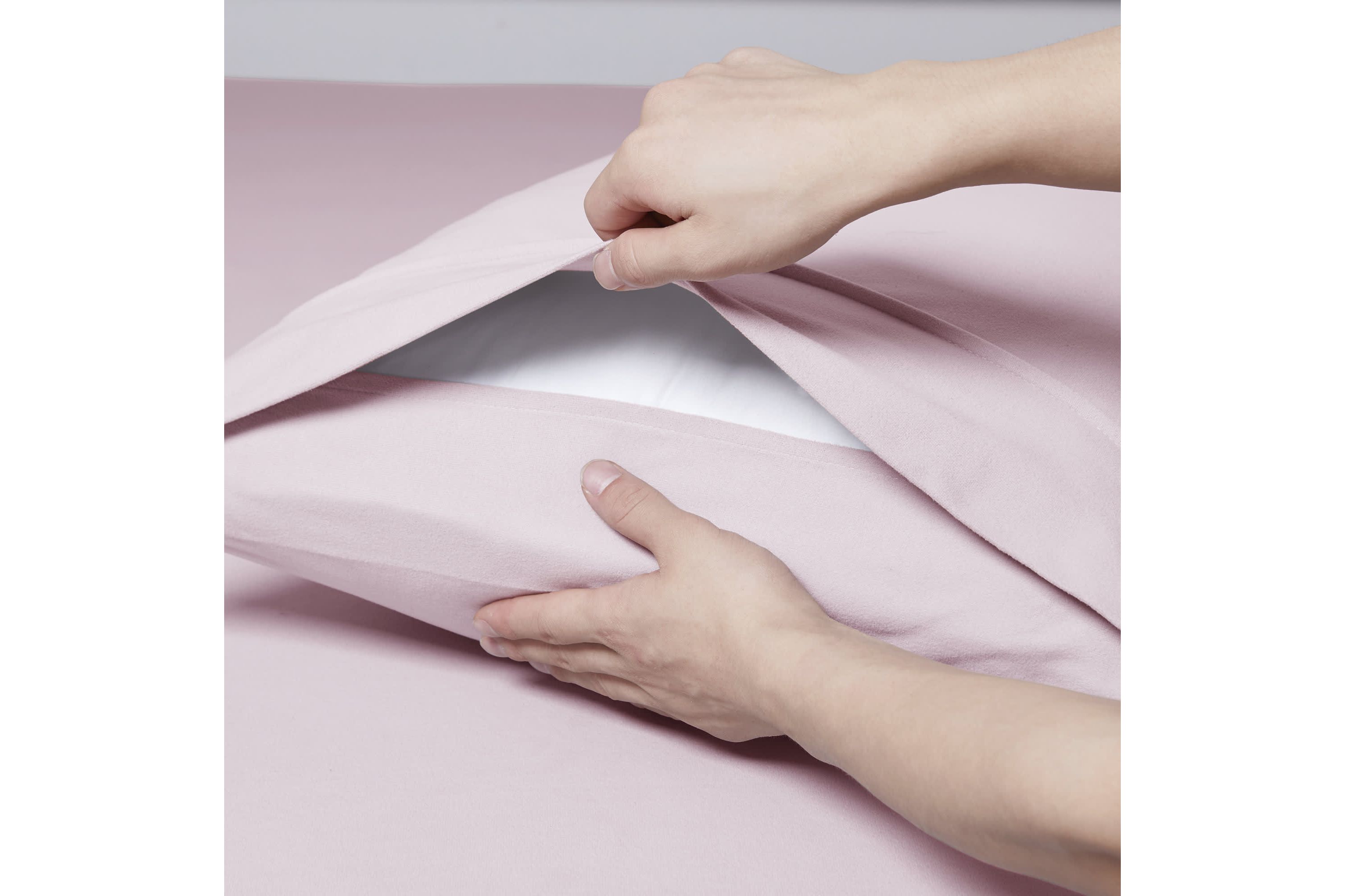 1500 Supreme Collection Microfiber Flannel Pillowcase Set of 2