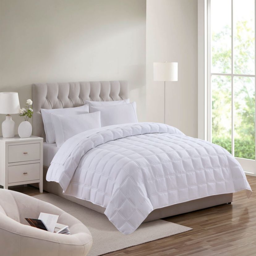Down Alternative Reversible Double Stitch Comforter