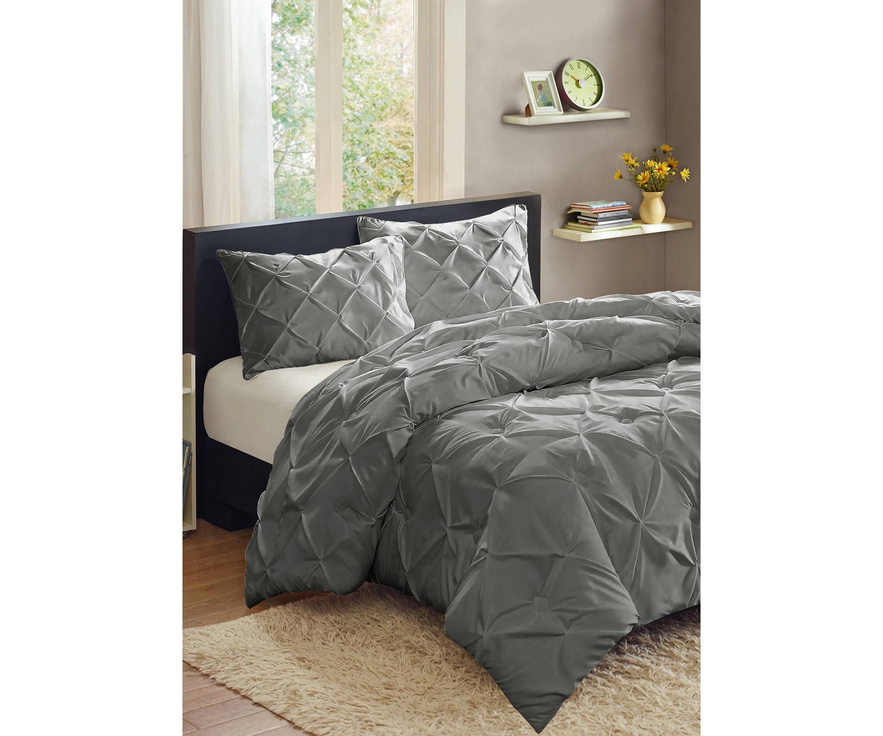 Luxury 3 Piece Pinch Pleat Pintuck Duvet Cover and Pillow Sham Set