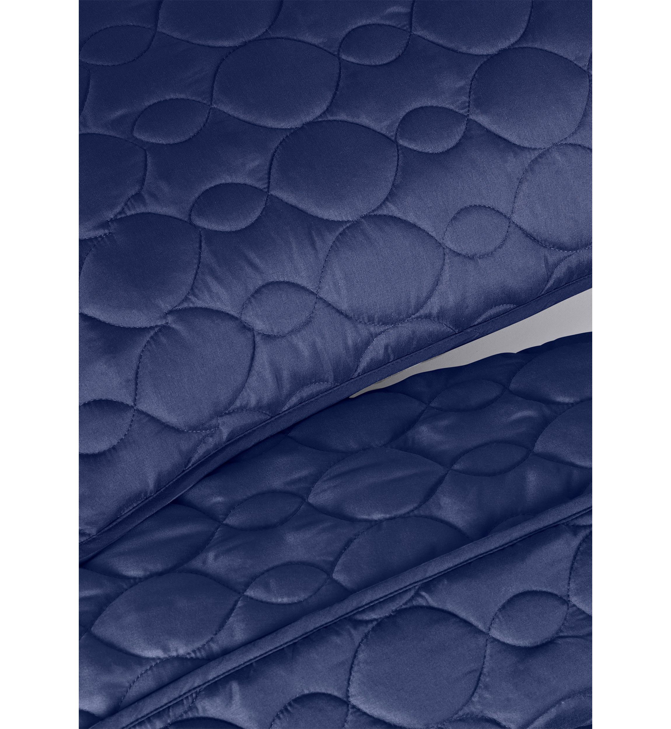 Simply Comfort Solid Quilt Set