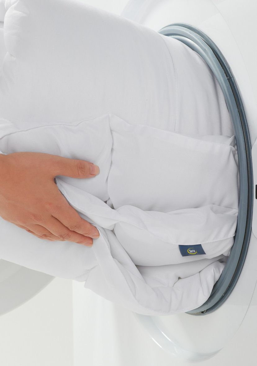 Simply Clean Antimicrobial Down Alternative Comforter