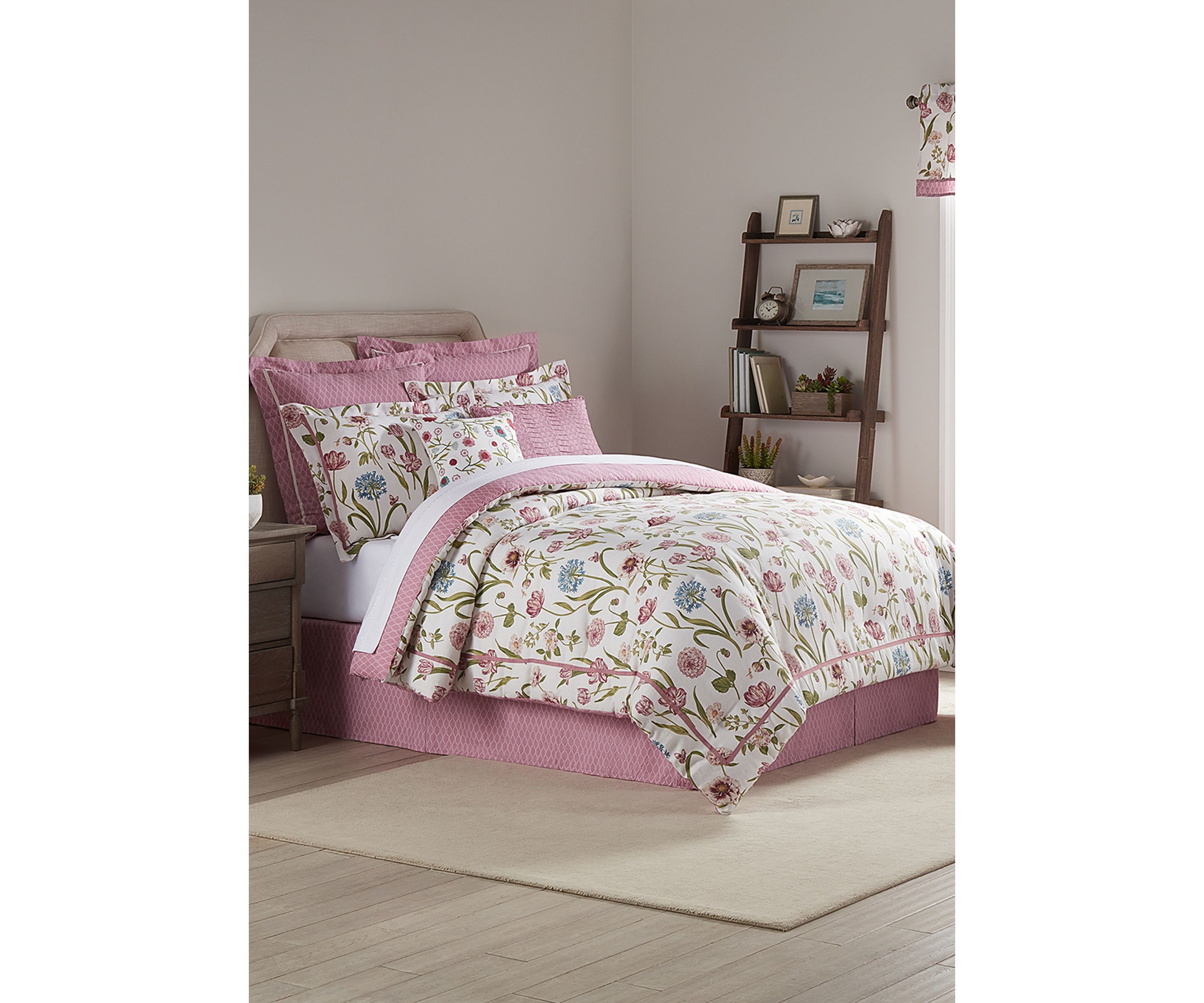 Escape to Eden Comforter Set