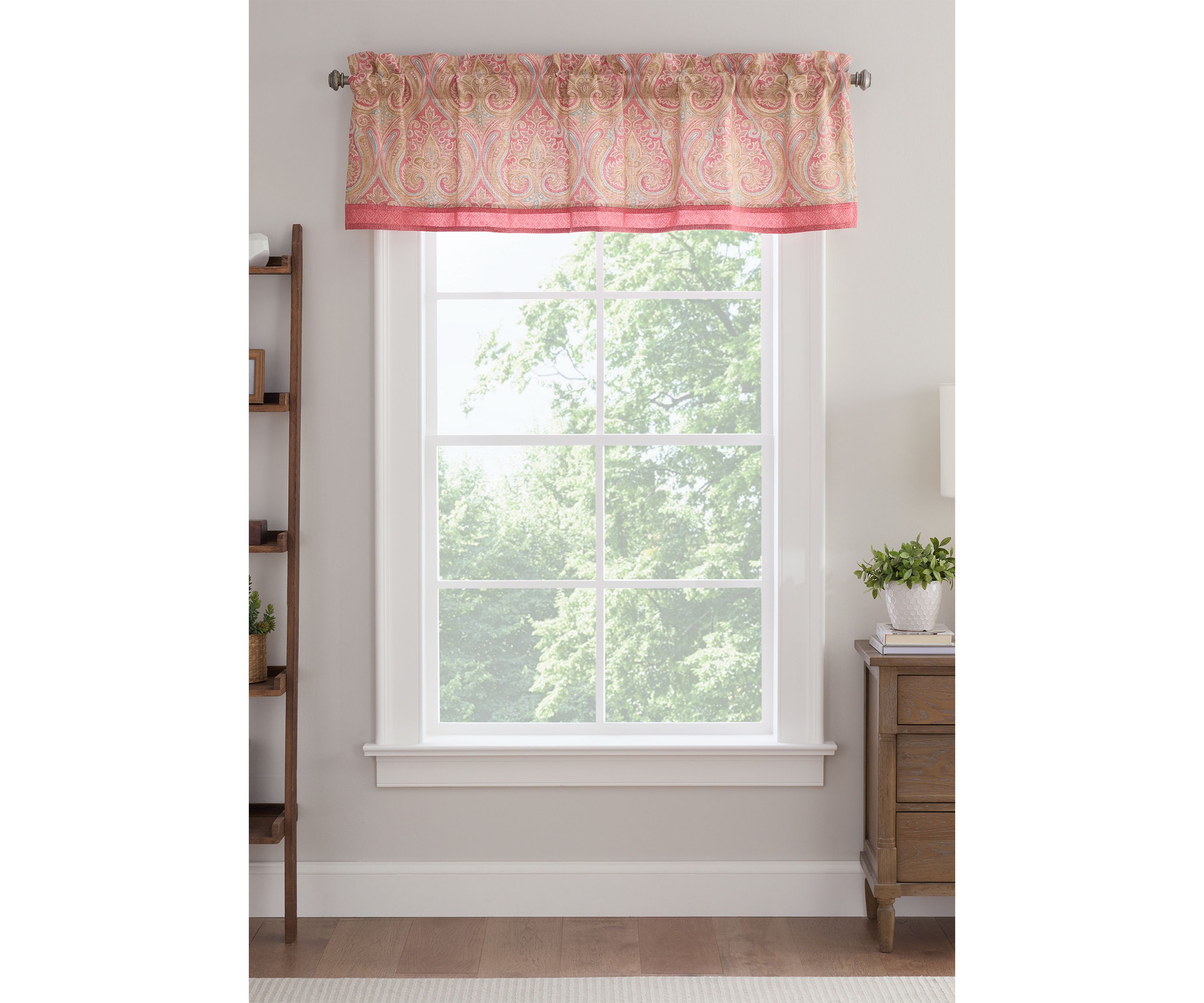 Grande Escape Valance 