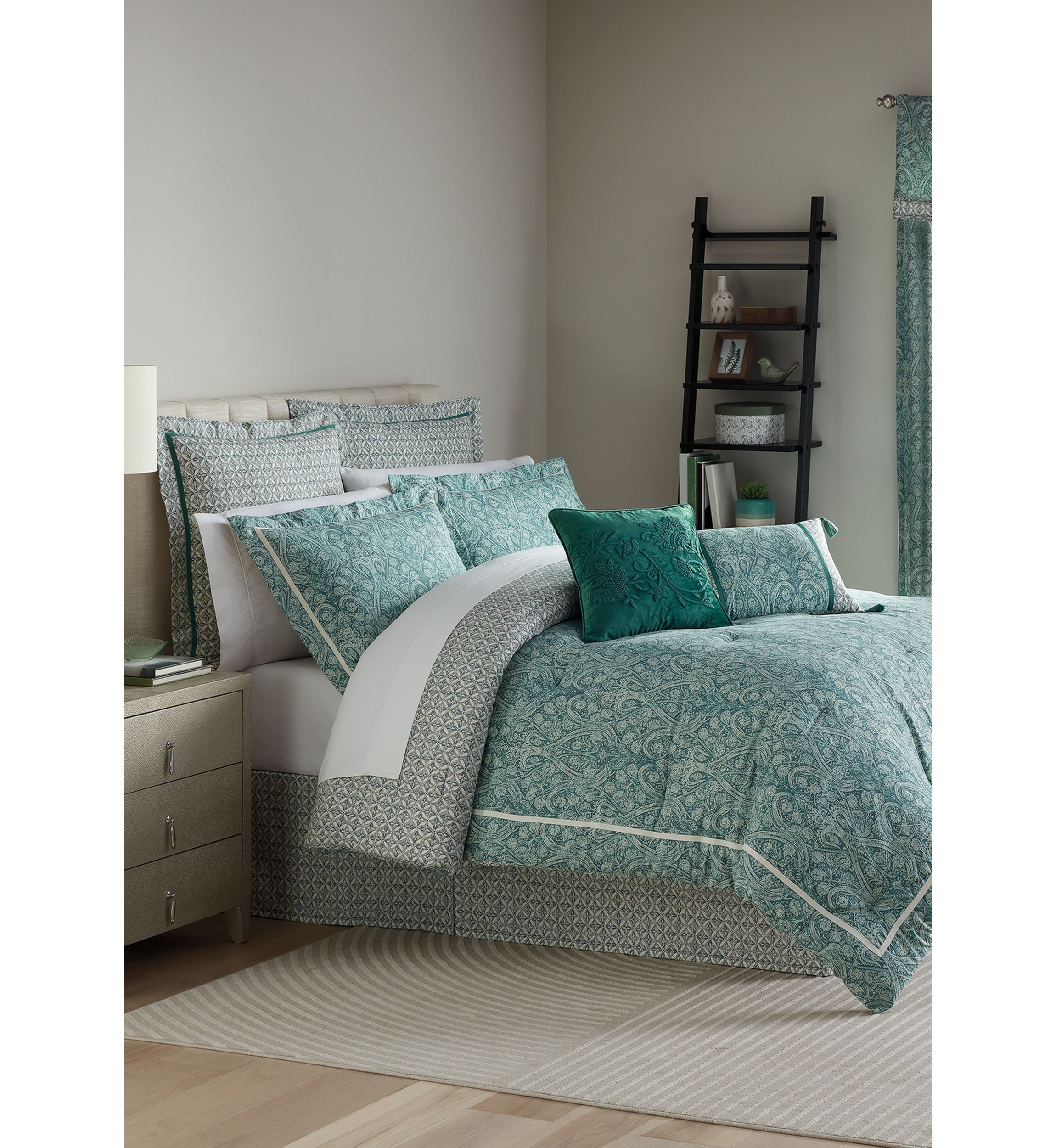 Nairobi Comforter Set