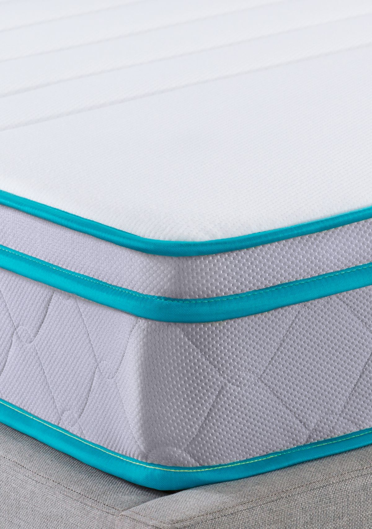 Signature 8 Inch Hybrid Innerspring and Gel Memory Foam Mattress