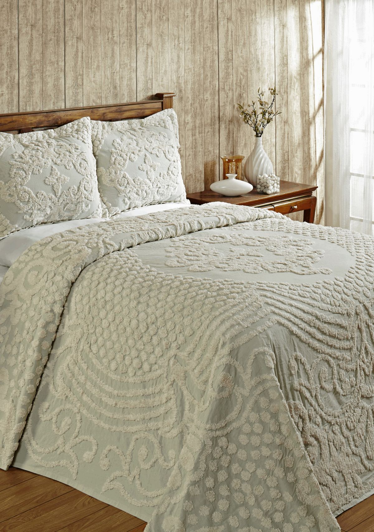 Florence Collection Medallion Design 100% Cotton Tufted Unique Luxurious Bedspread