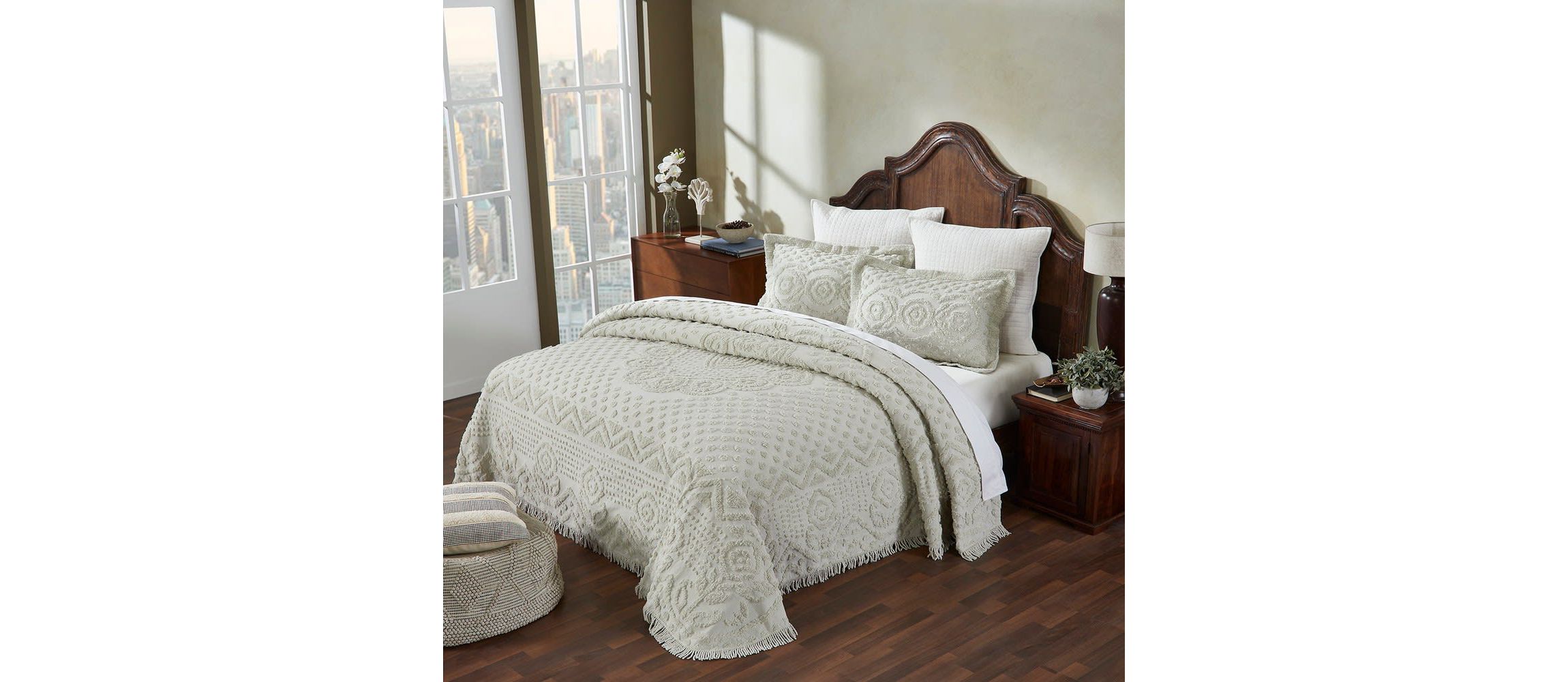 Heirloom Collection Full/Double Bedspread in Navy