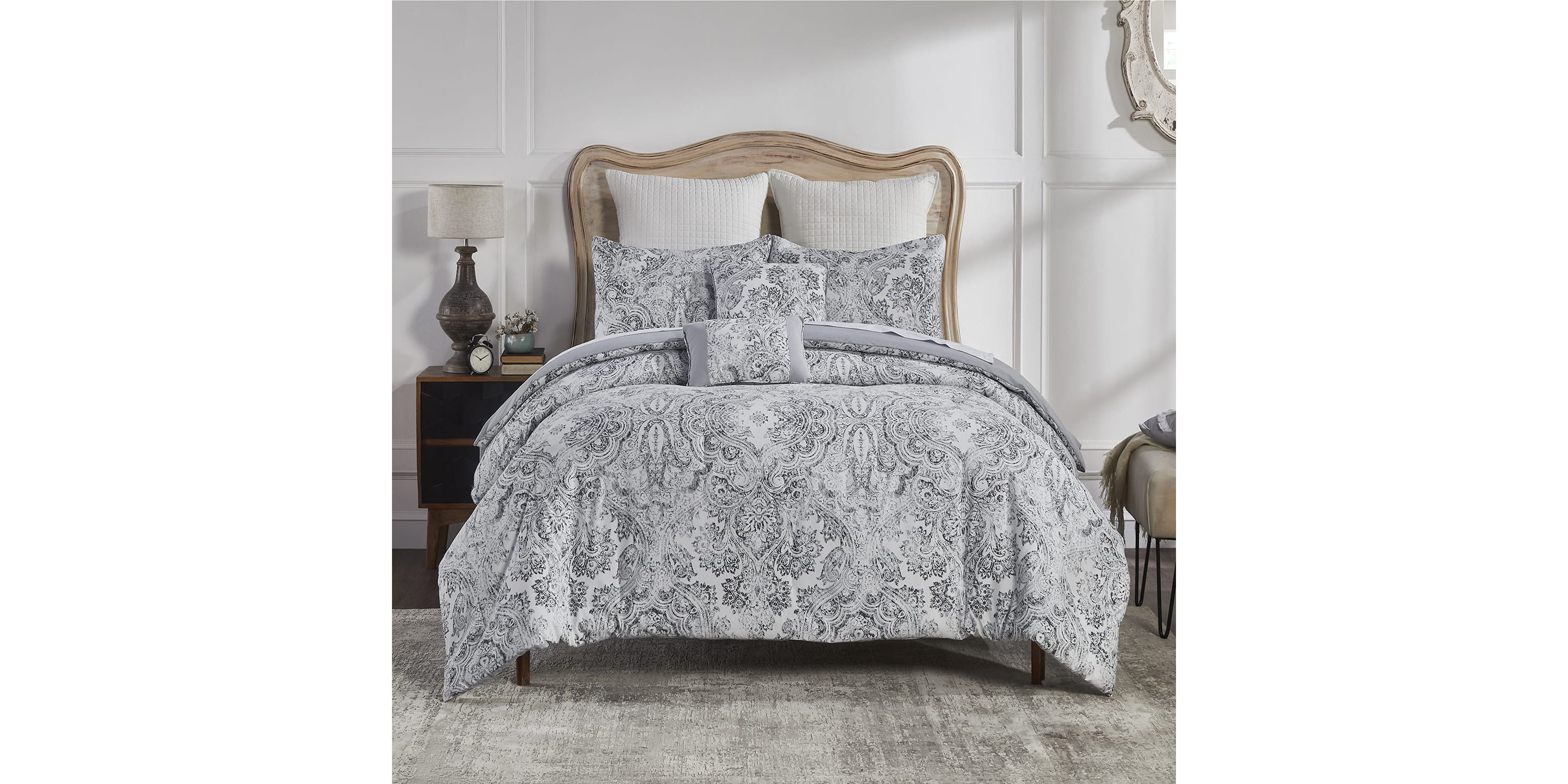 Alice Collection 6 PC Set (104" x 90" | 20" x 26" | 18" X 18" / 16" X 16"/ 12" X 16") in Gray