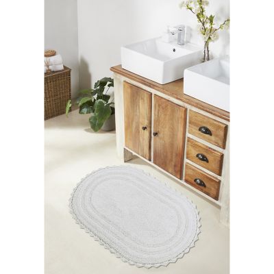 Better Trends Lilly Crochet Collection 100% Cotton Tufted Reversible Oval Bath Rug Soft Absorbent Bathroom Mat Machine Washable, White, 20 x 32