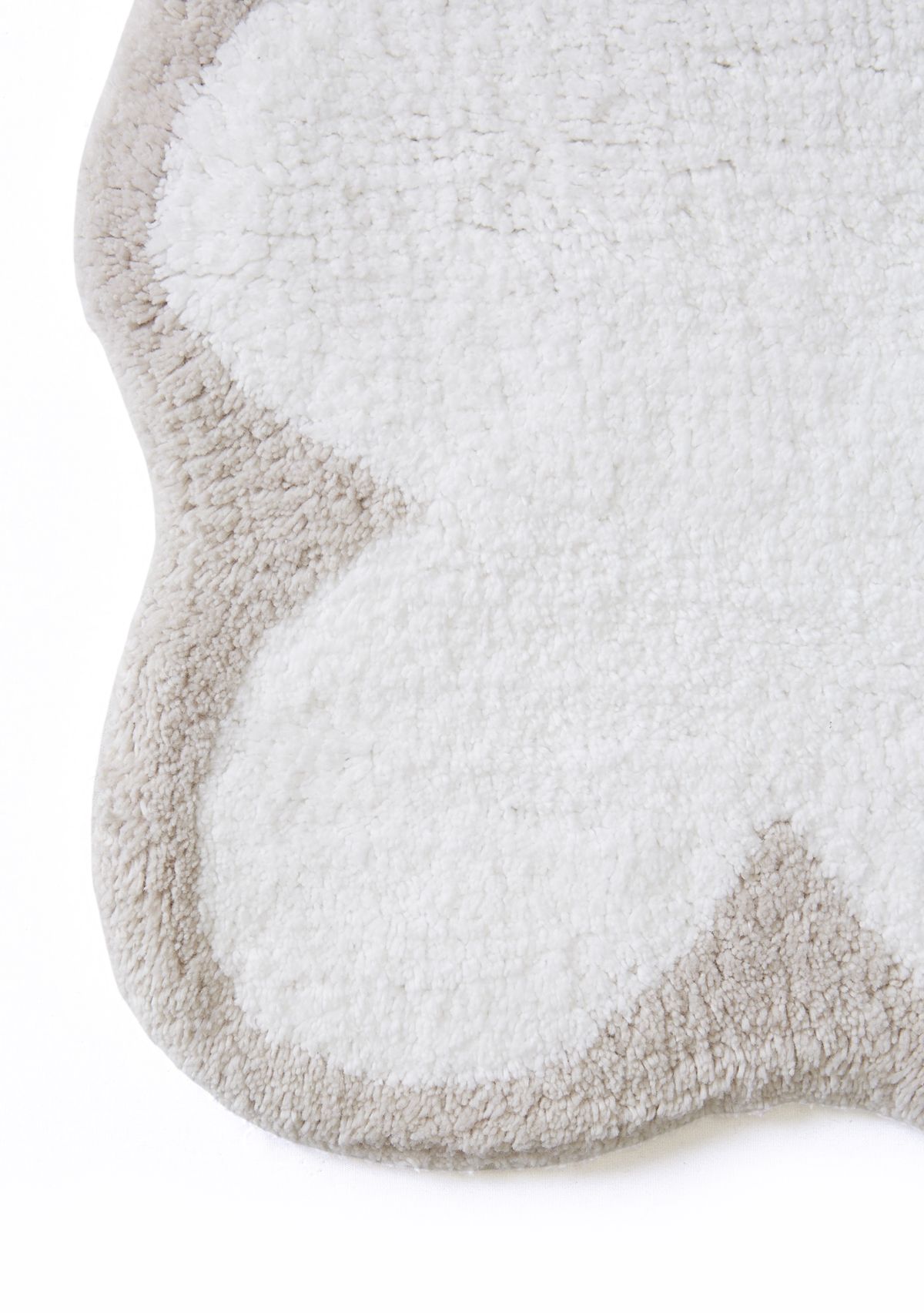 Scalloped Bath Rug
