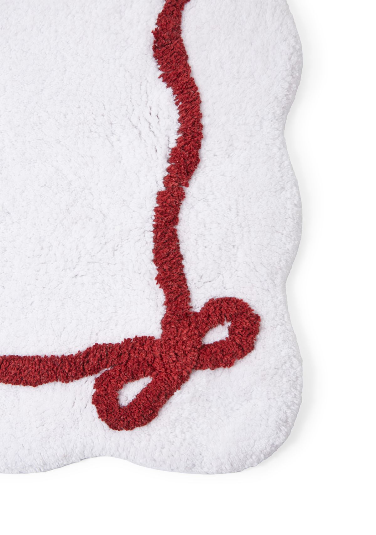 Scalloped Bow Bath Rug