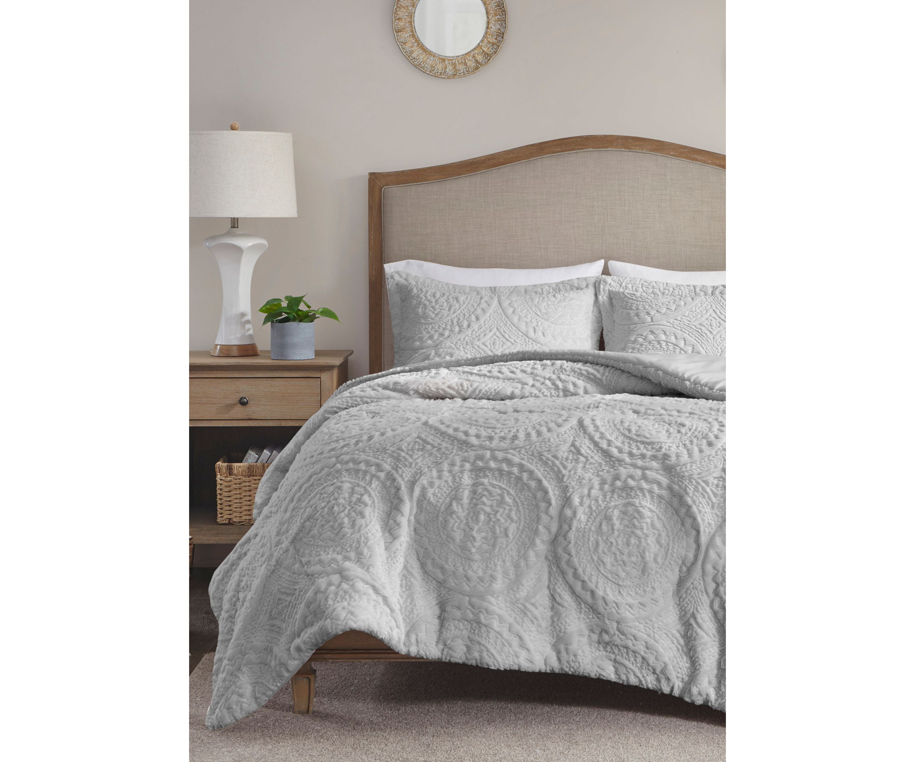 Arya Medallion Ultra Plush Comforter Mini Set