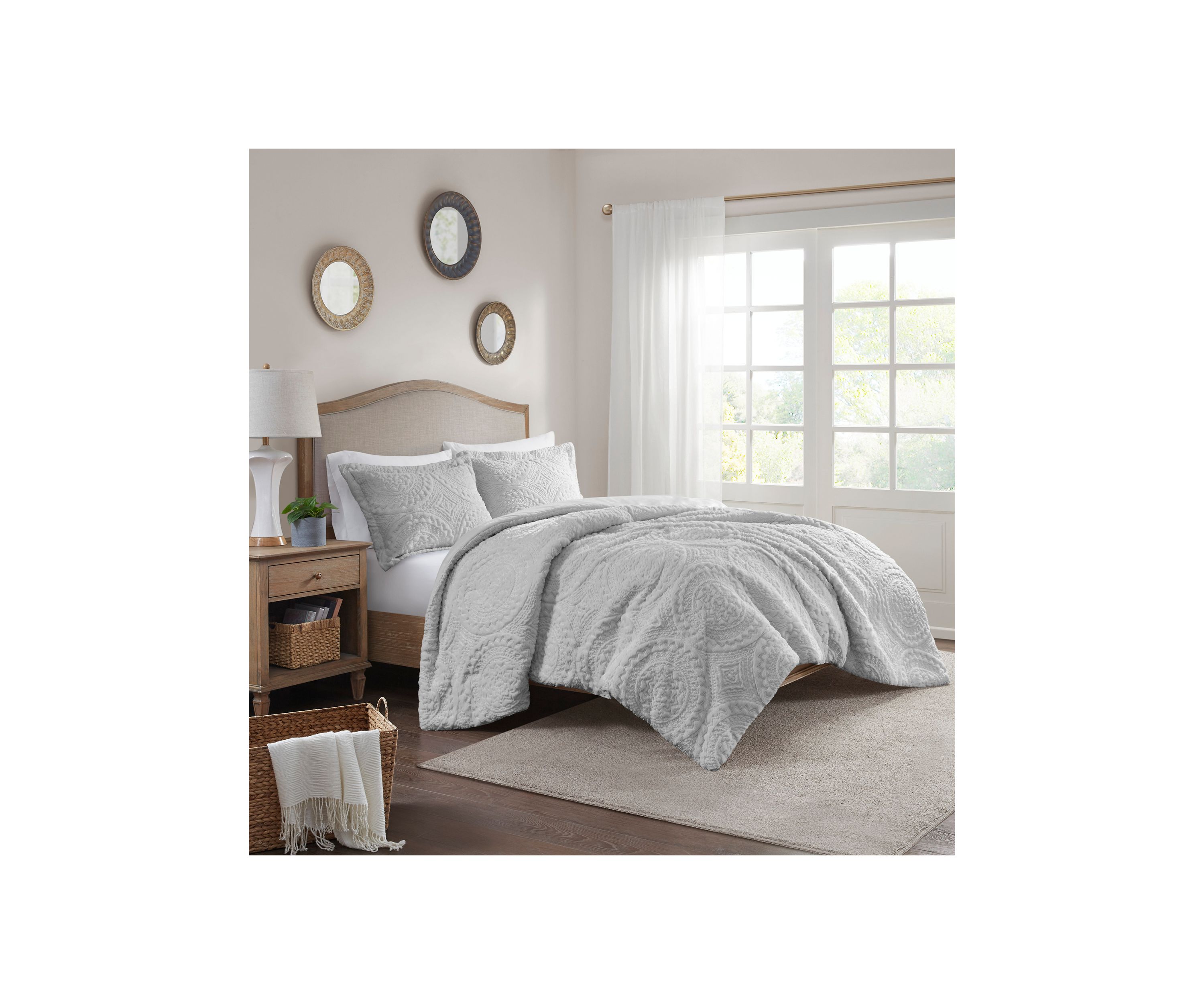 Arya Medallion Ultra Plush Comforter Mini Set
