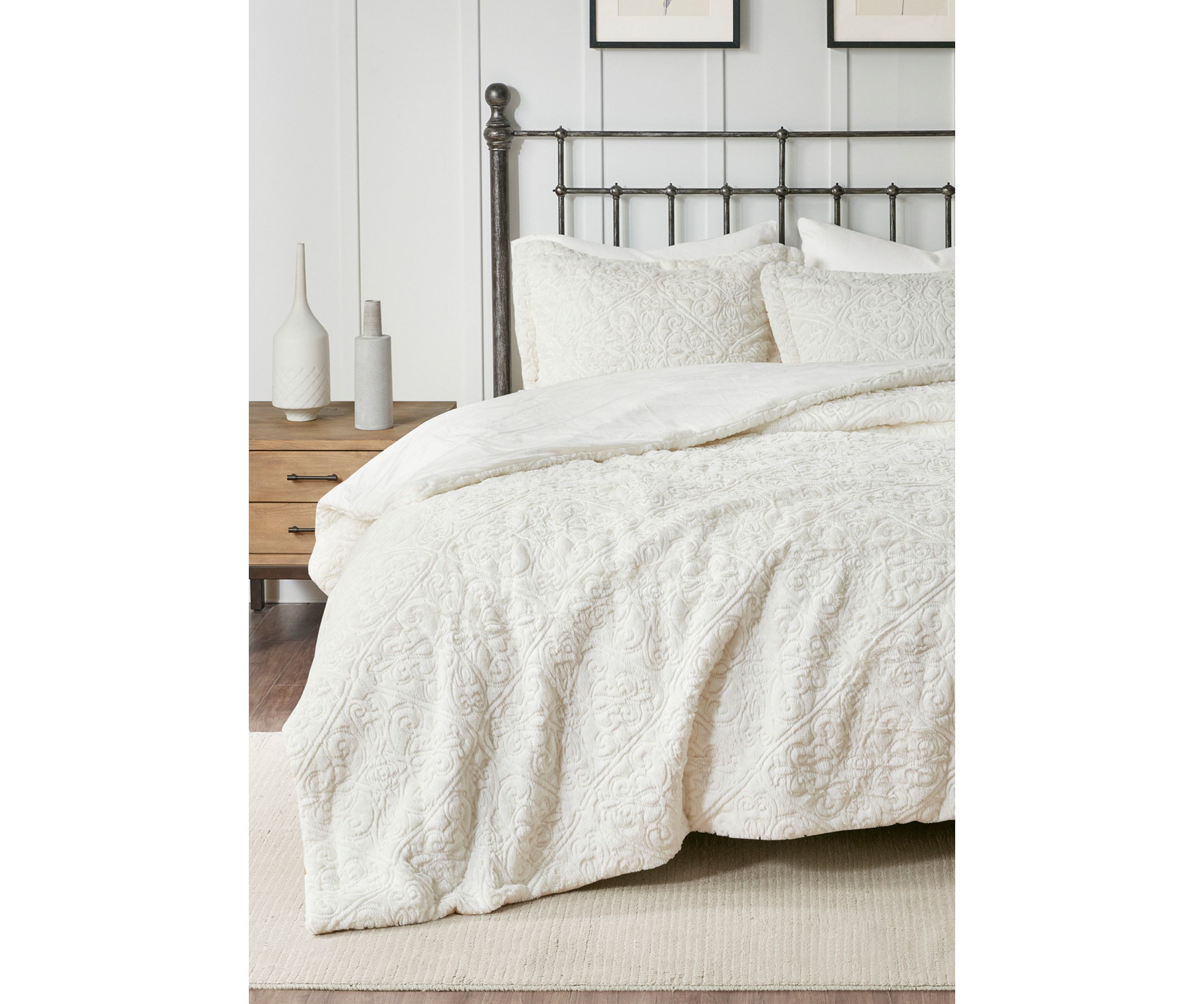 Bismarck Ultra Plush Comforter Mini Set