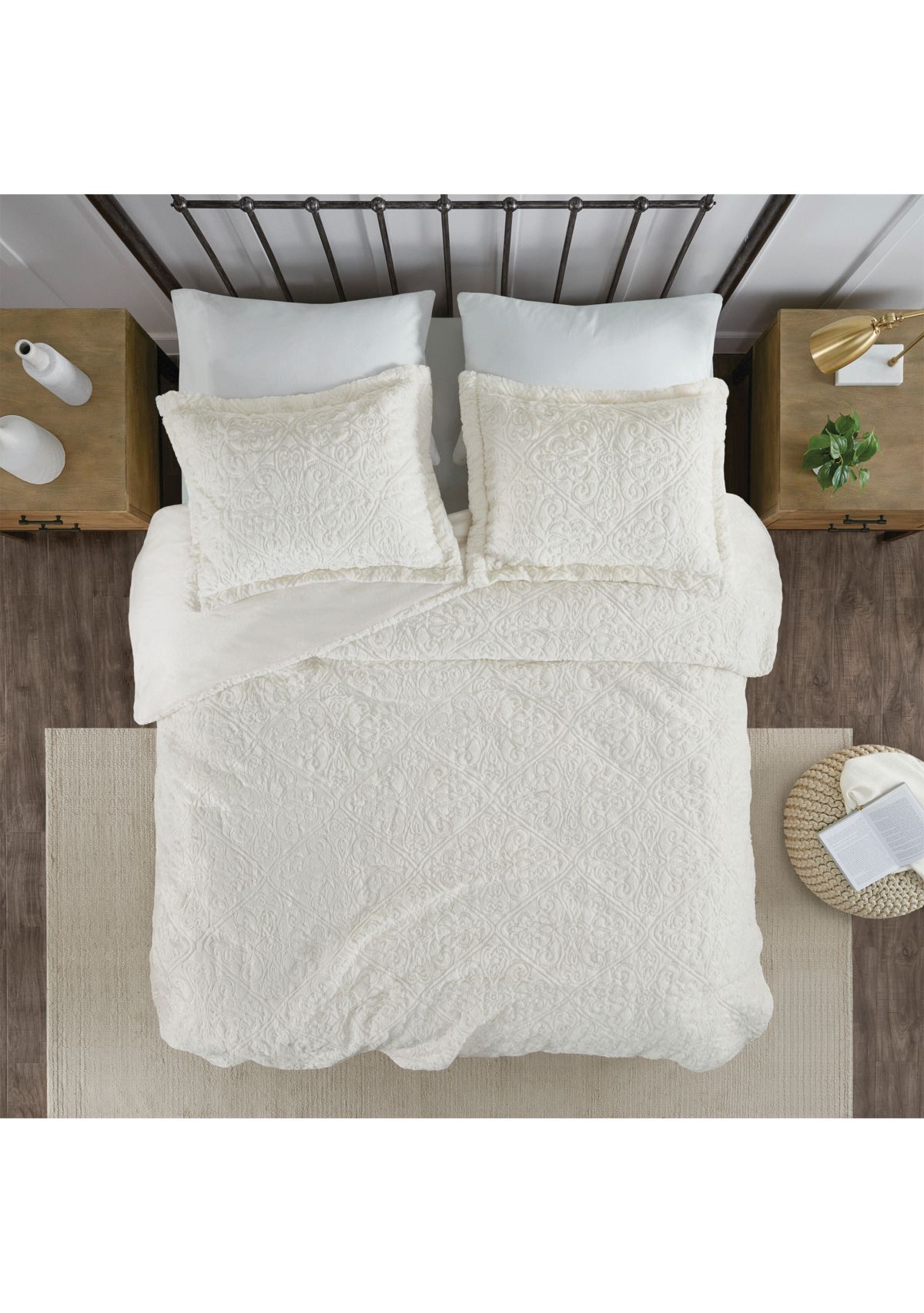 Bismarck Ultra Plush Comforter Mini Set