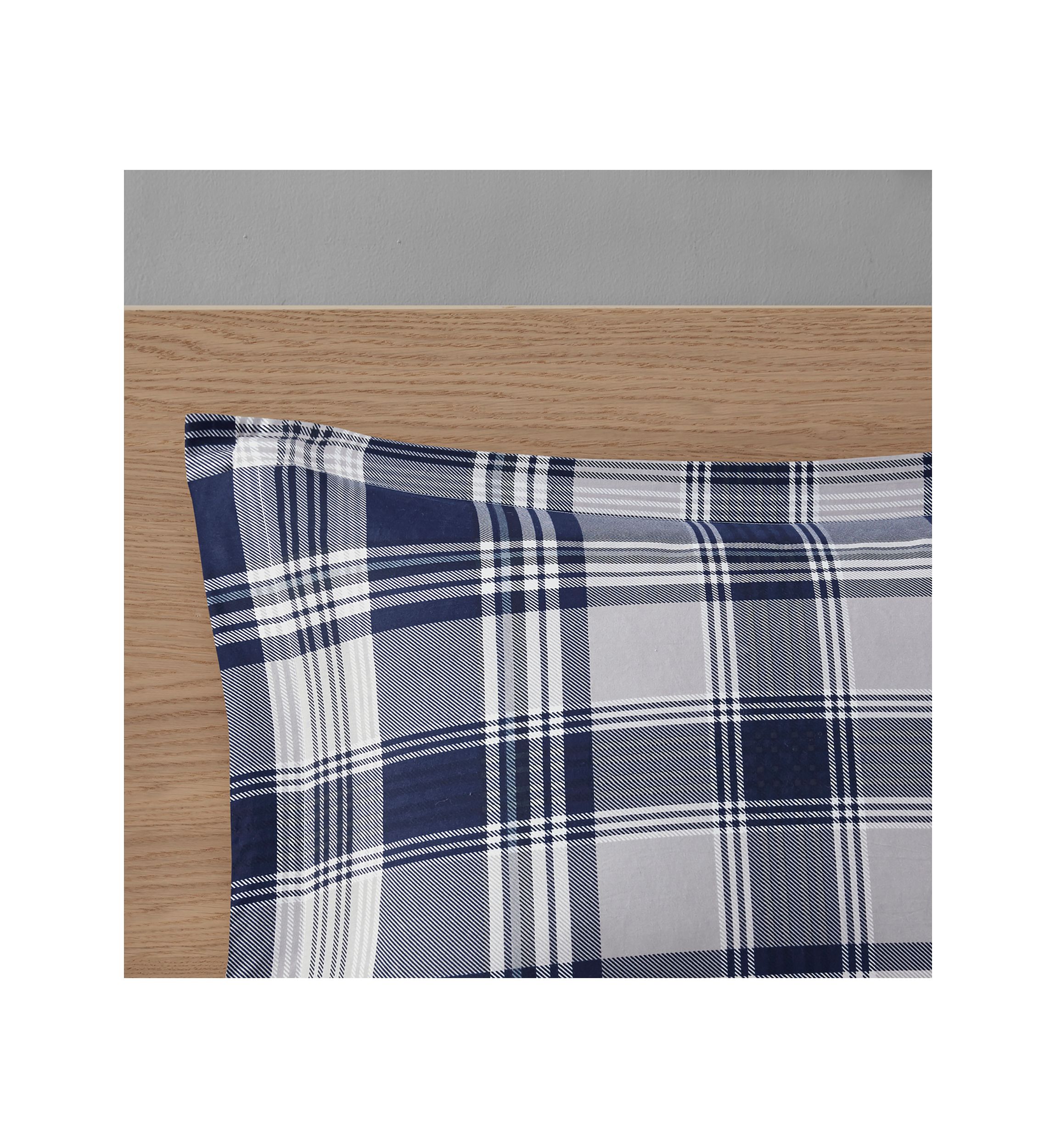 Patrick Reversible Comforter Set with Bed Sheets