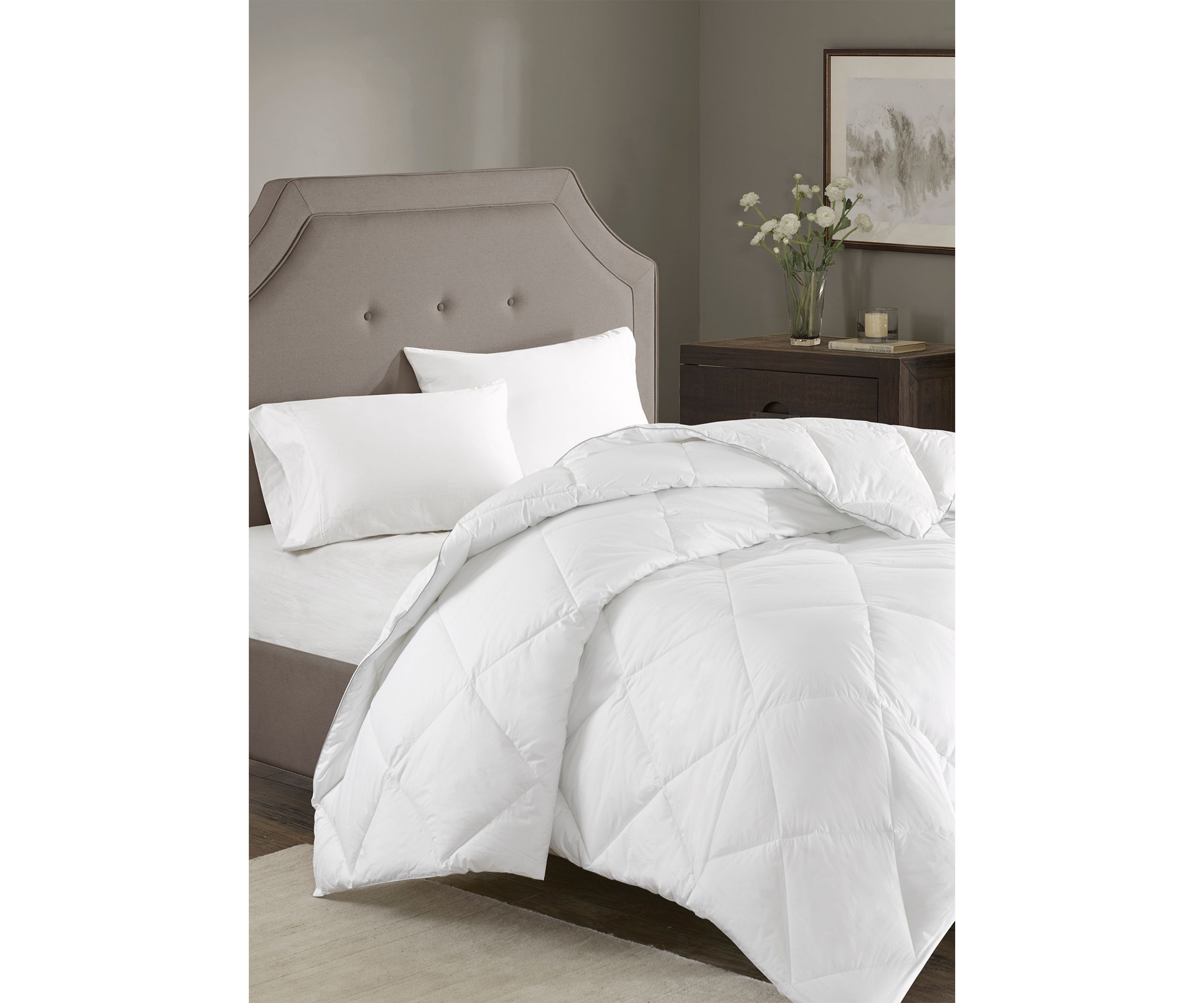 1000 Thread Count Cotton Rich Diamond Quilting Down Alternative Comforter