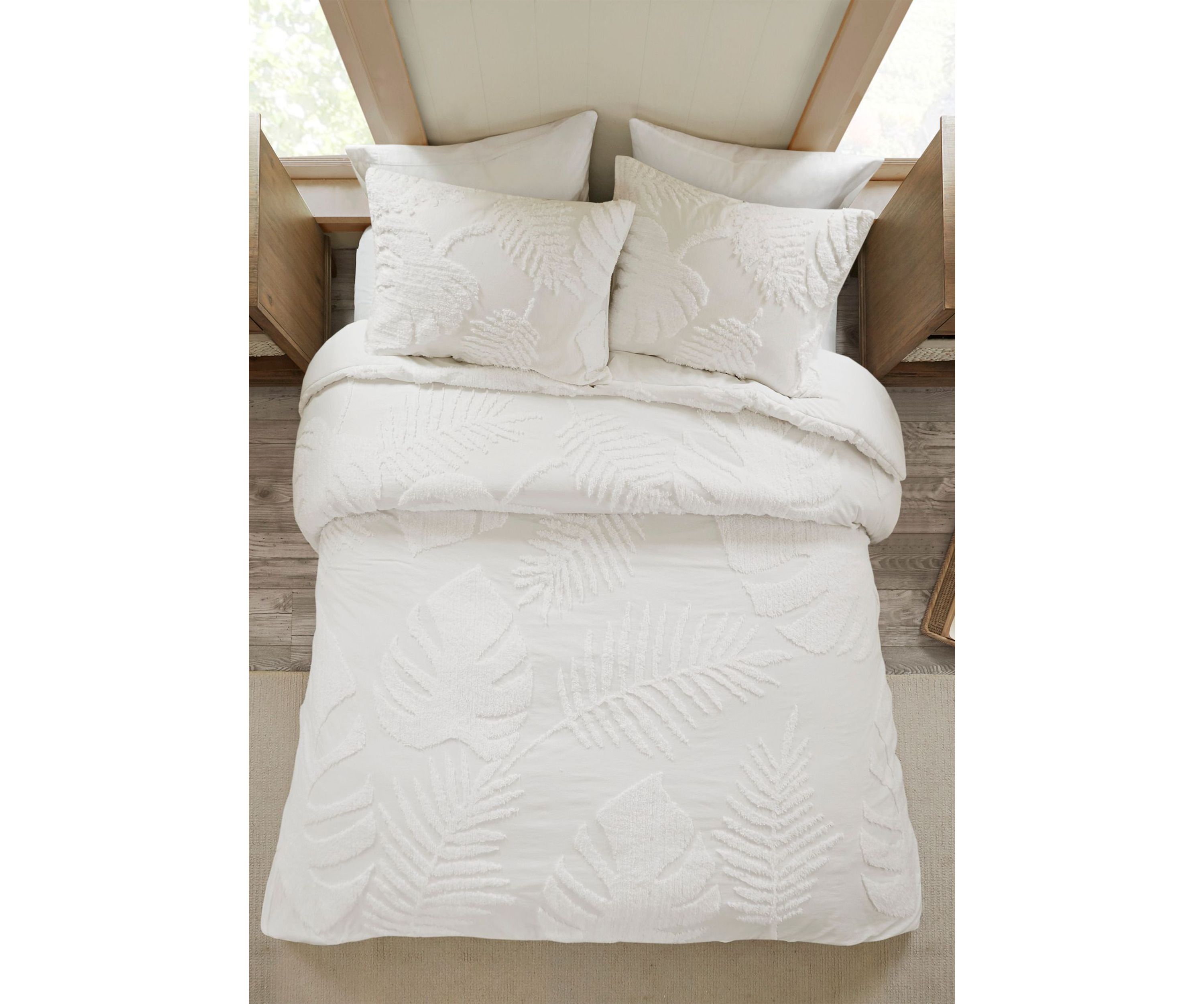 Bahari 3 Piece Tufted Cotton Chenille Palm Duvet Cover Set