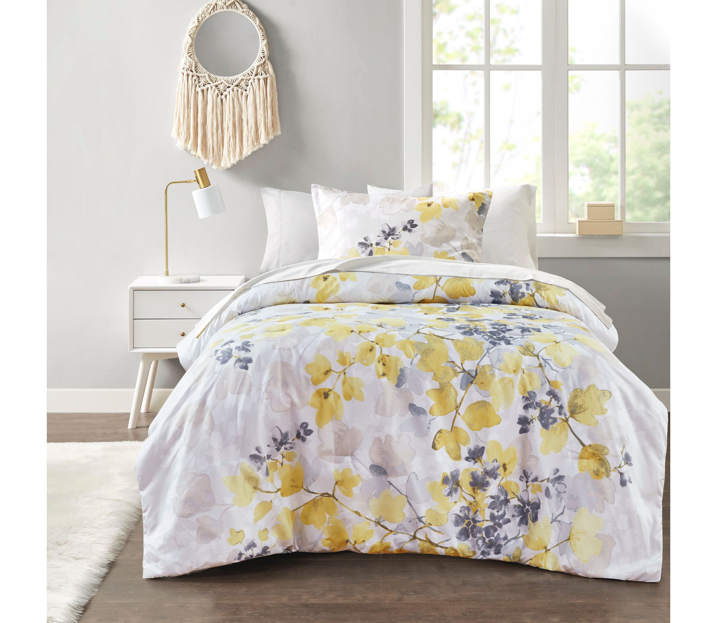 Alexis Comforter Set with Bed Sheets