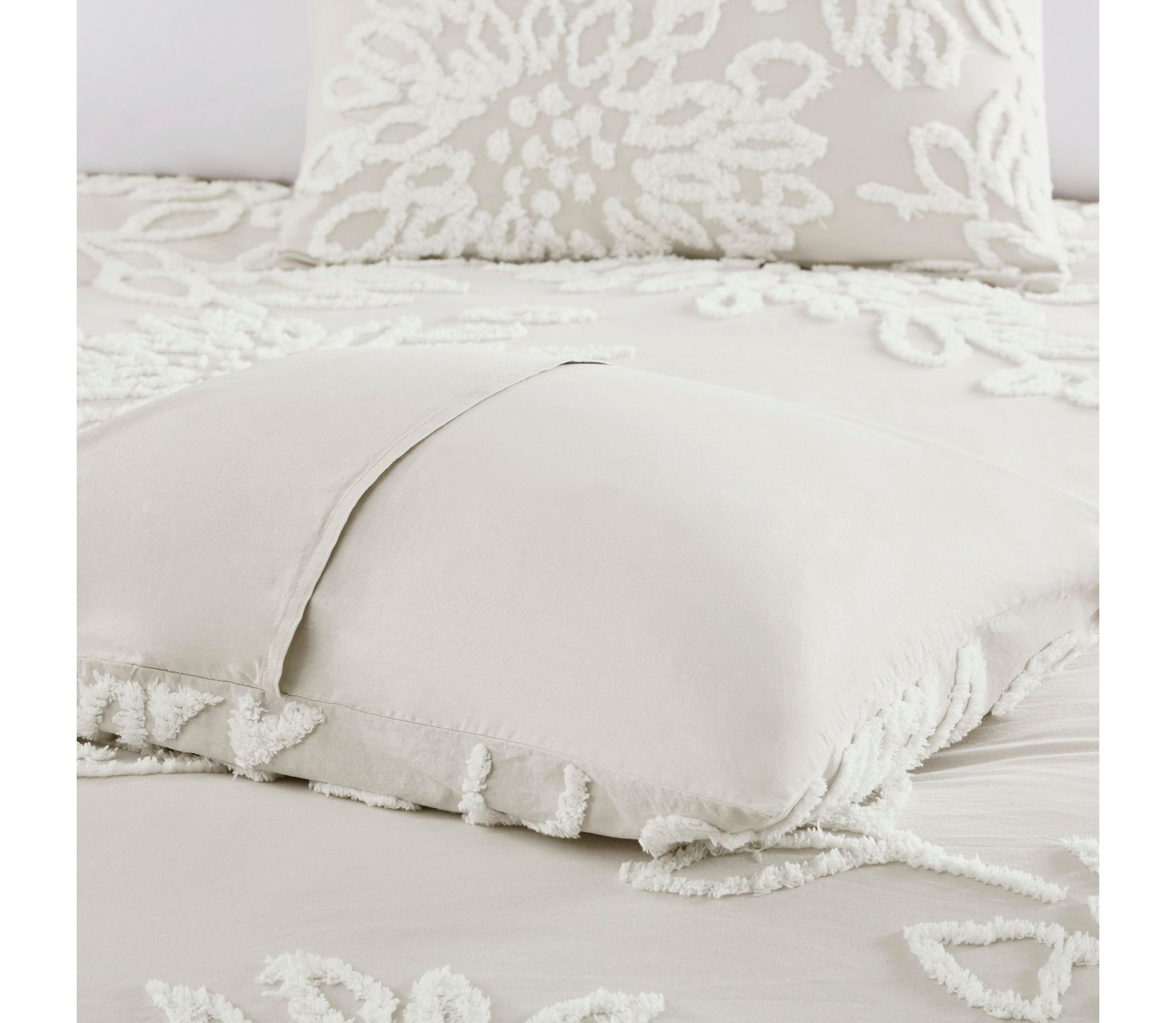 Veronica 3 Piece Tufted Cotton Chenille Floral Comforter Set
