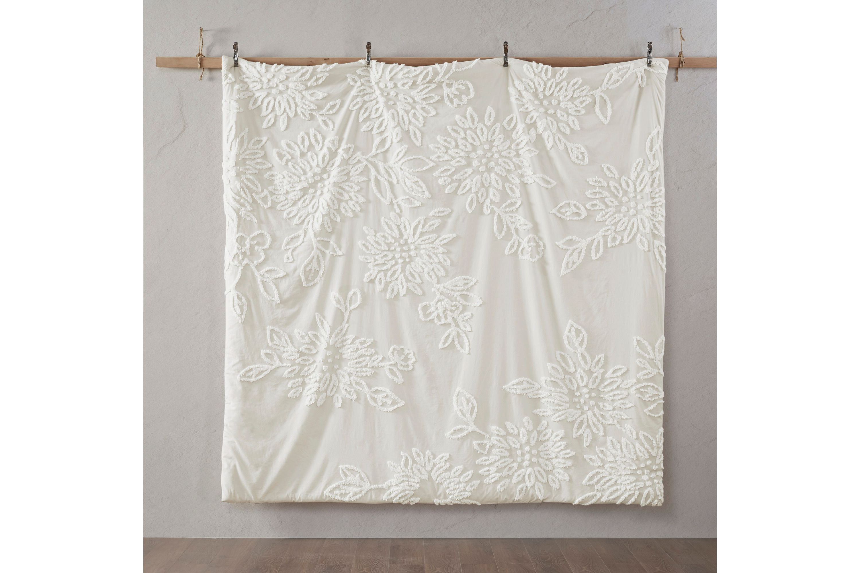 Veronica 3 Piece Tufted Cotton Chenille Floral Comforter Set