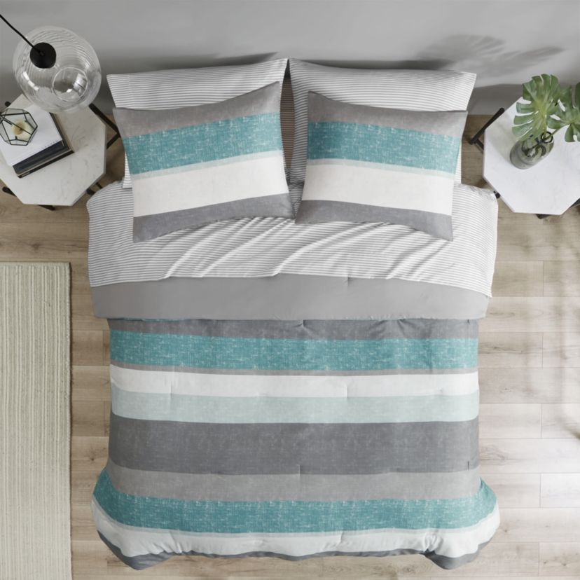 Jaxon Comforter Set with Bed Sheets