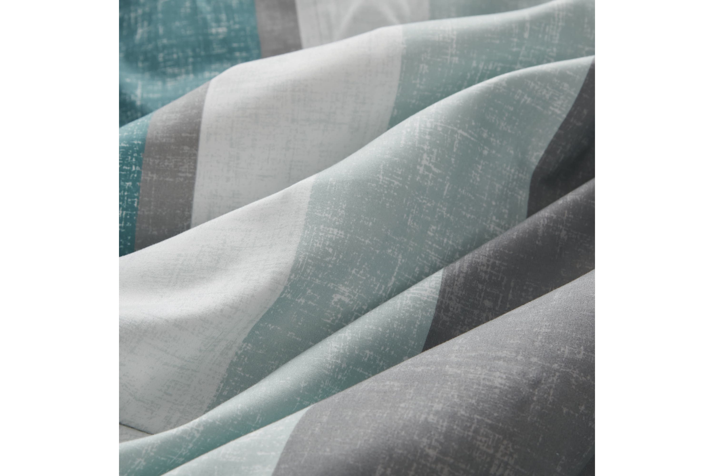 Jaxon Comforter Set with Bed Sheets