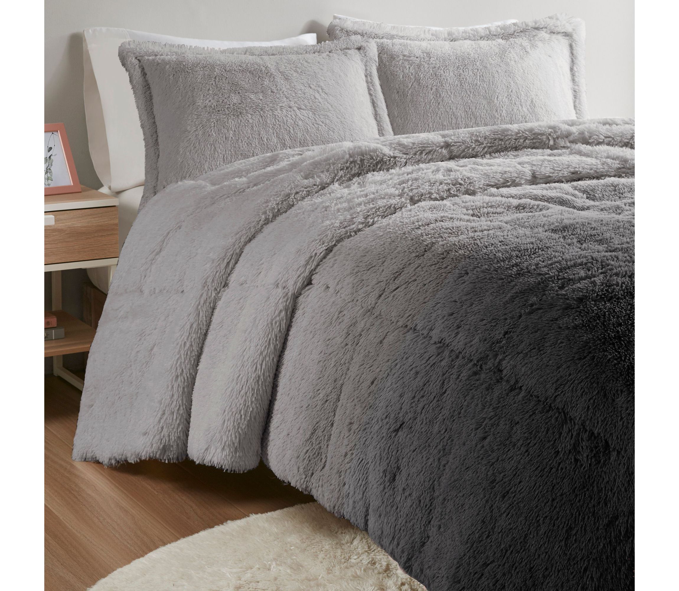 Brielle Ombre Shaggy Long Fur Comforter Mini Set