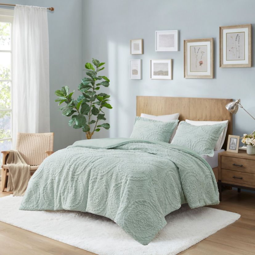 Arya Embroidered Medallion Faux Fur Ultra Plush Comforter Mini Set