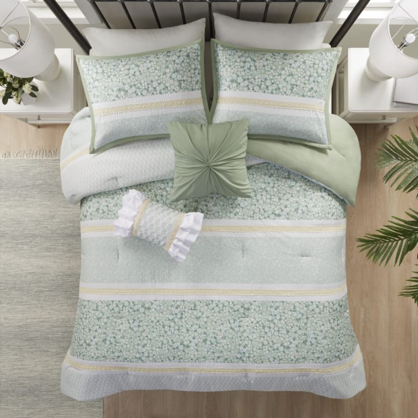 Caralie 5 Piece Seersucker Comforter Set with Throw Pillows