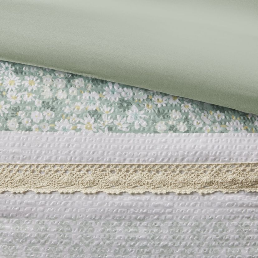 Caralie 5 Piece Seersucker Comforter Set with Throw Pillows