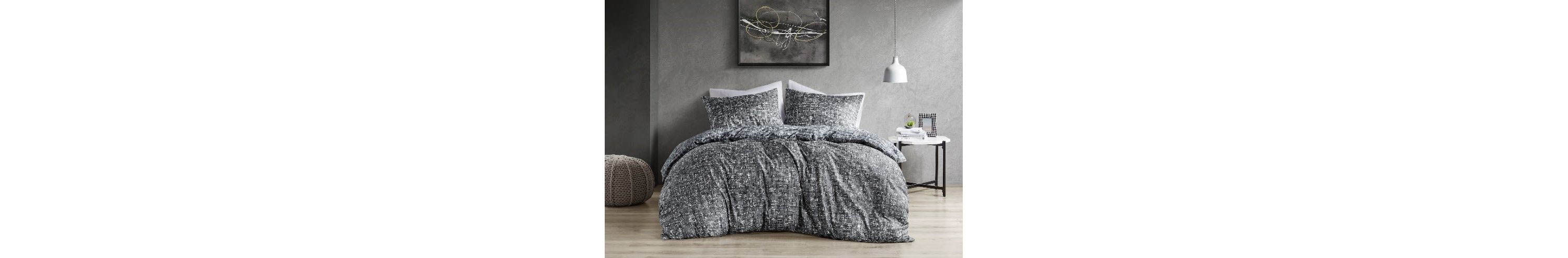 Maca Reversible Comforter Set