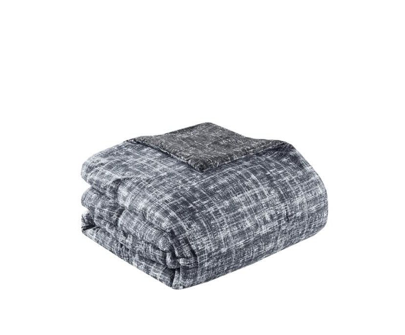 Maca Reversible Comforter Set