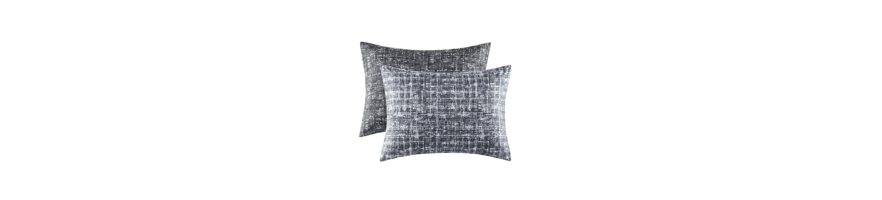 Maca Reversible Comforter Set