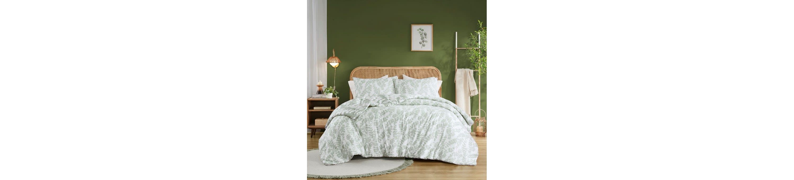 Aria Floral Print Revesible Comforter Set
