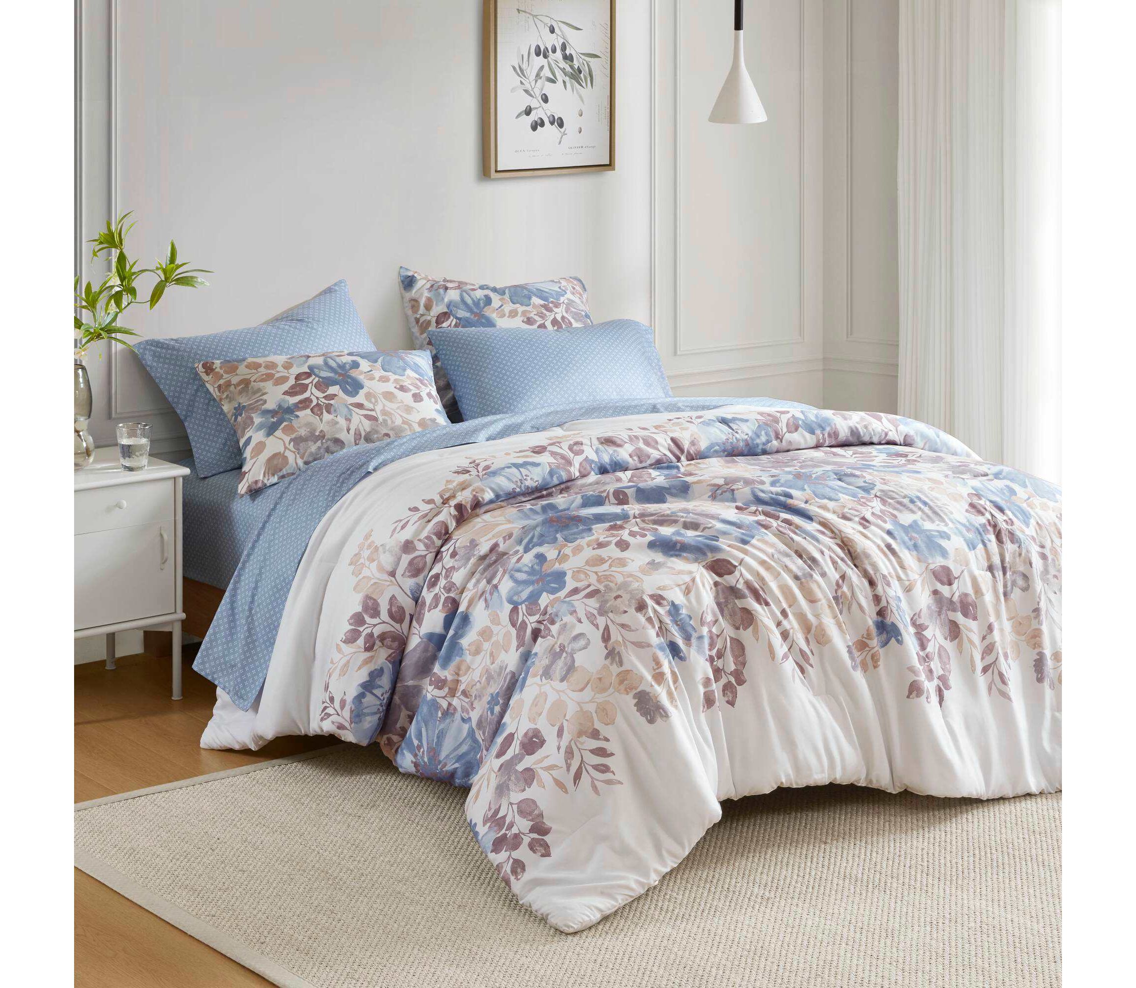 Luna Floral Comforter Set with Bed Sheets