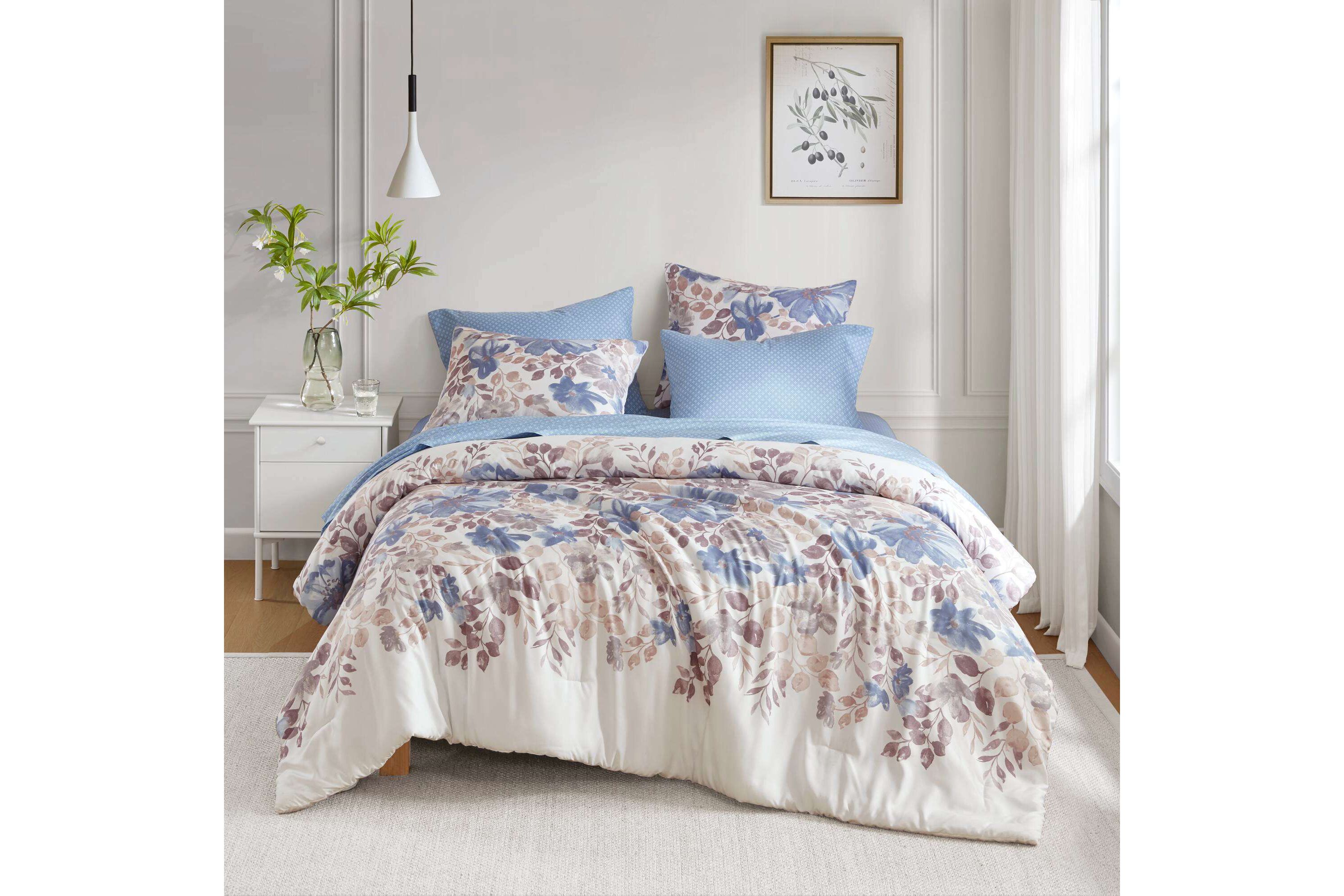 Luna Floral Comforter Set with Bed Sheets