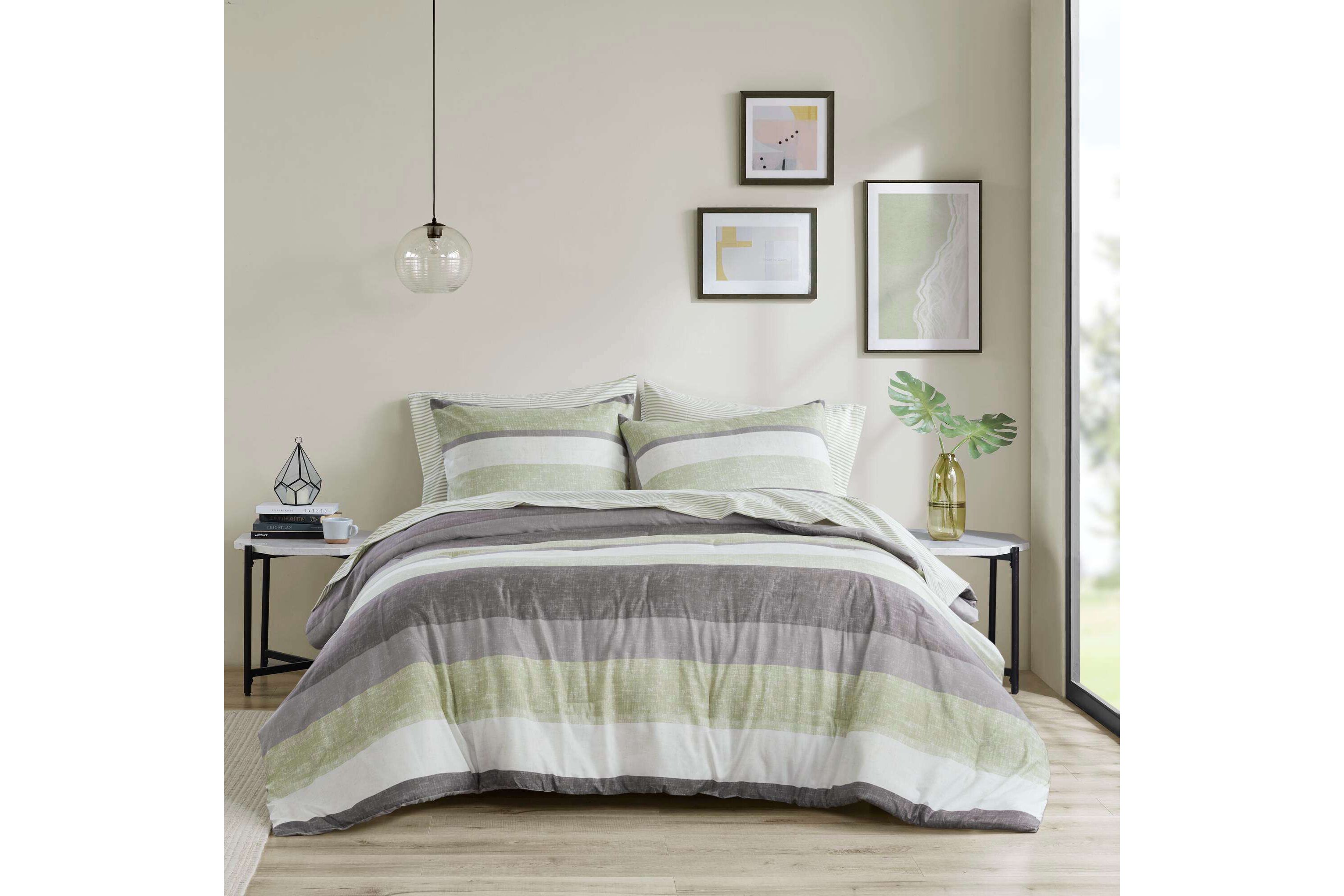 Jaxon Stripe Comforter Set with Bed Sheets