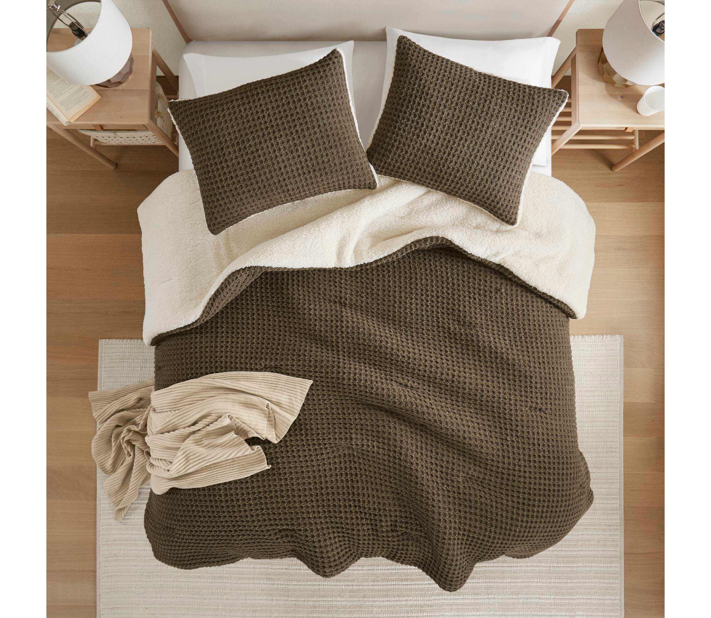 Riordan Waffle Knit Chenille Comforter Set
