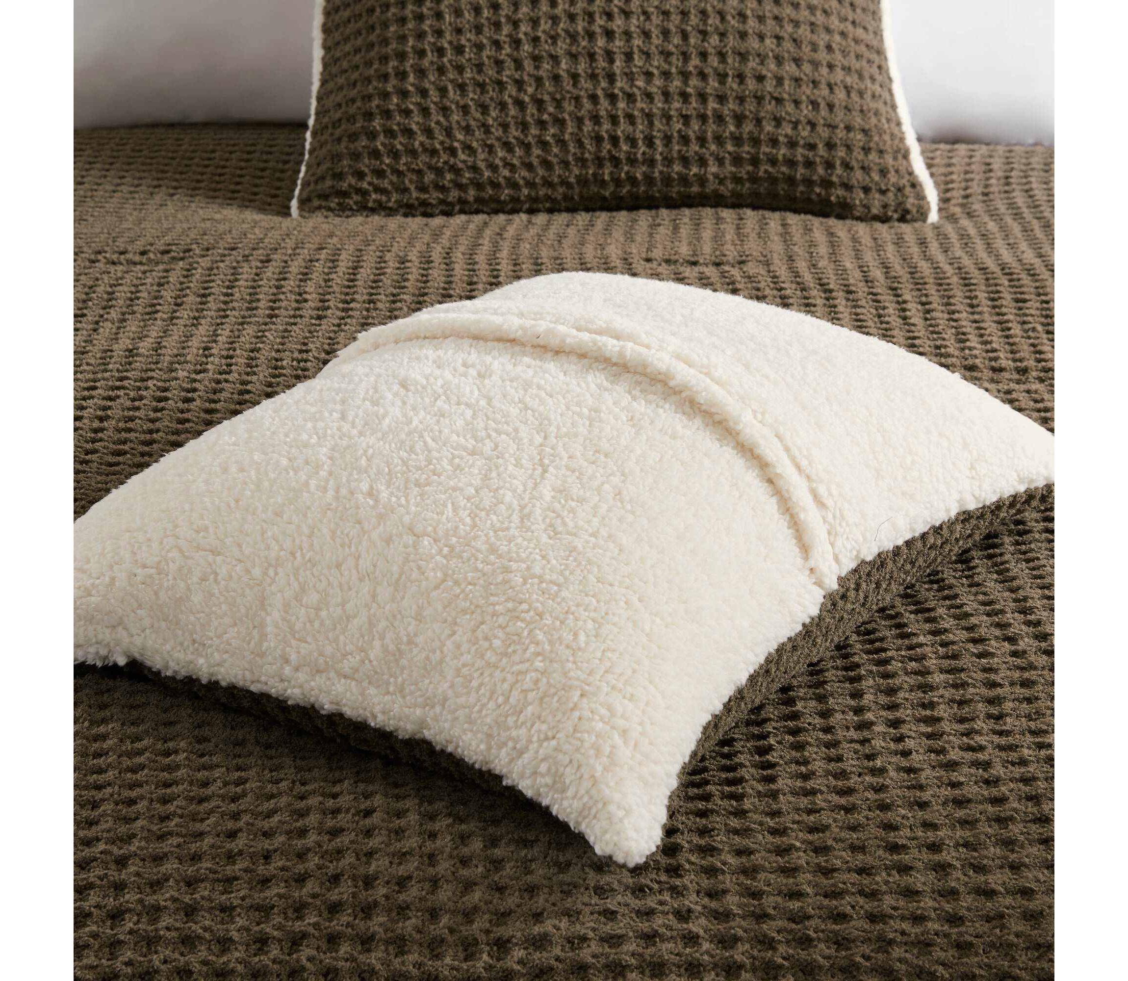 Riordan Waffle Knit Chenille Comforter Set