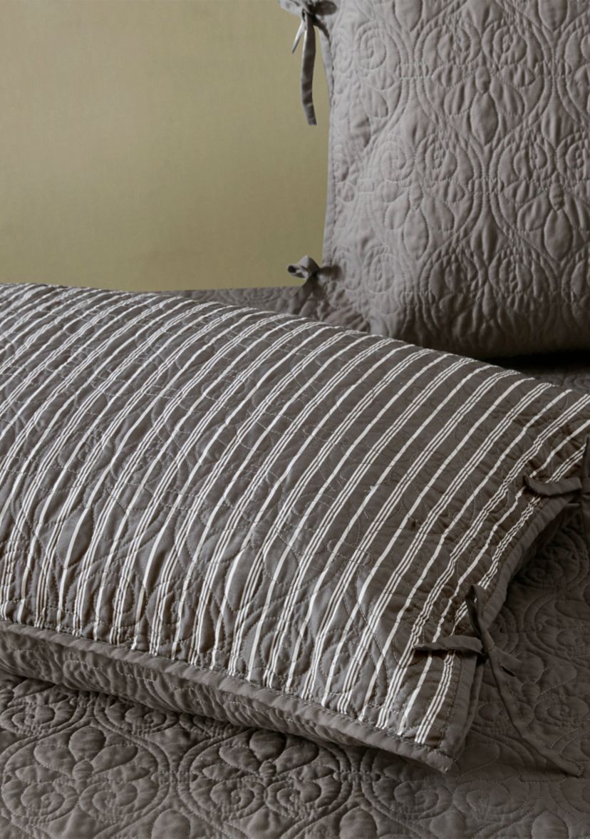 Quebec 6 Piece Reversible Daybed Cover Set