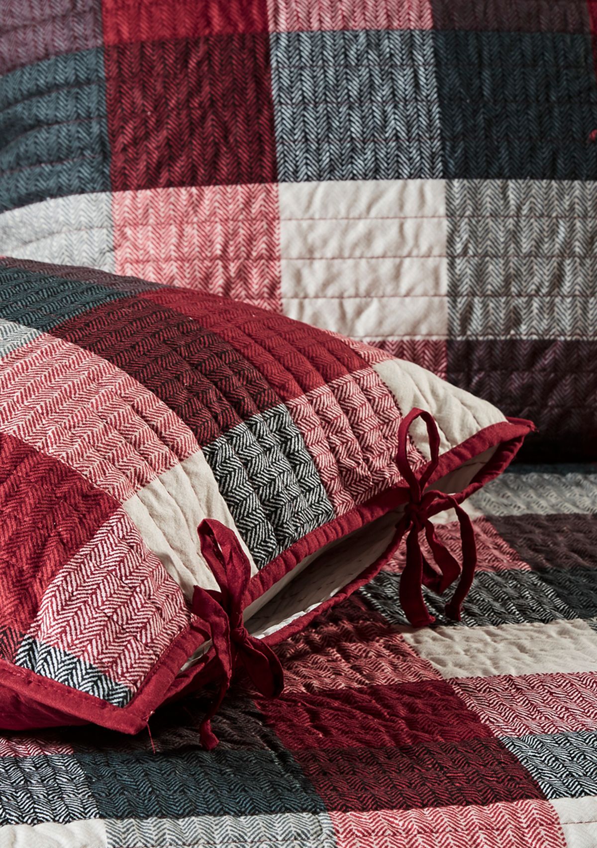 Ridge 6 Piece Reversible Daybed Cover Set