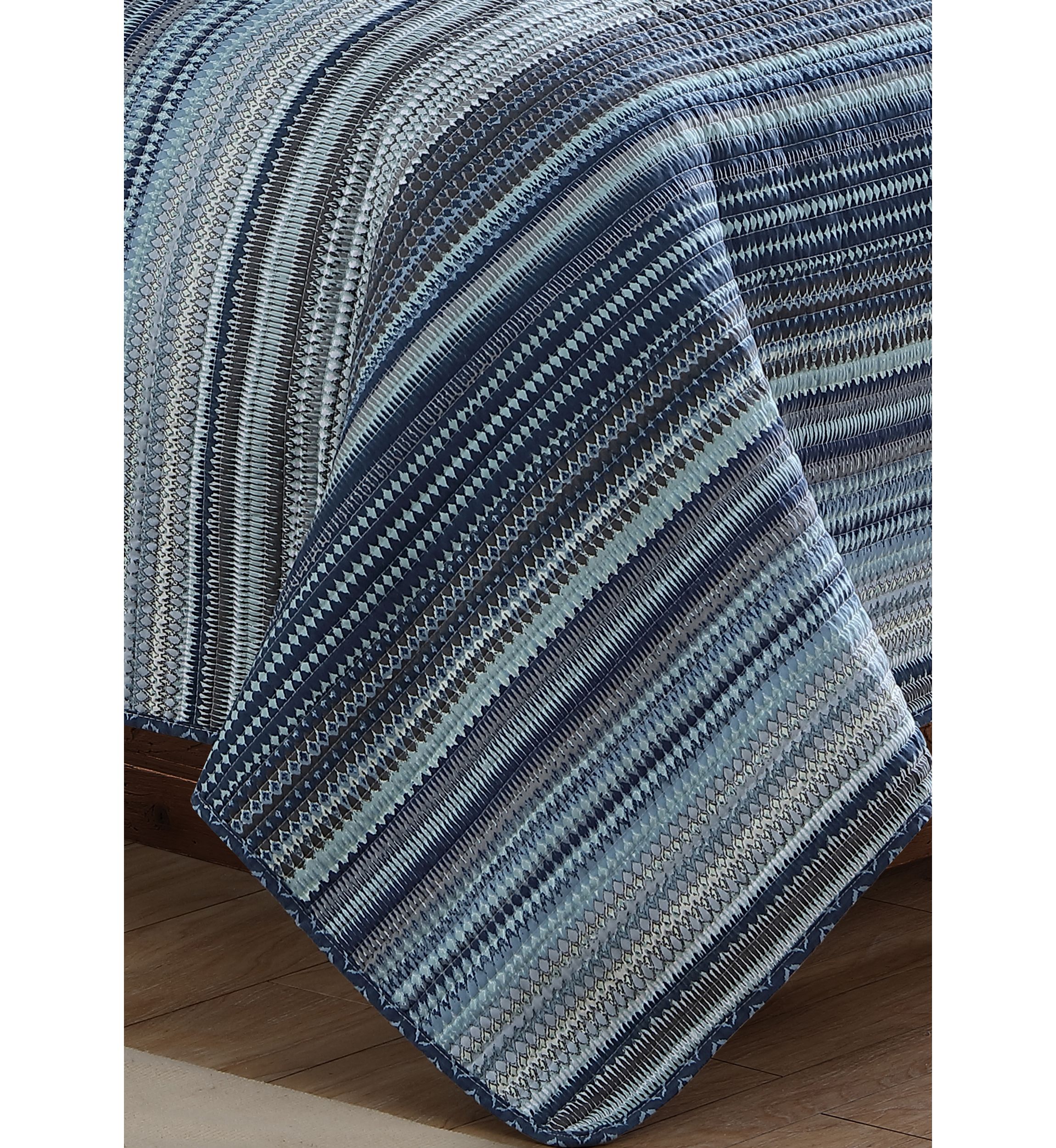 Taj Quilt Set