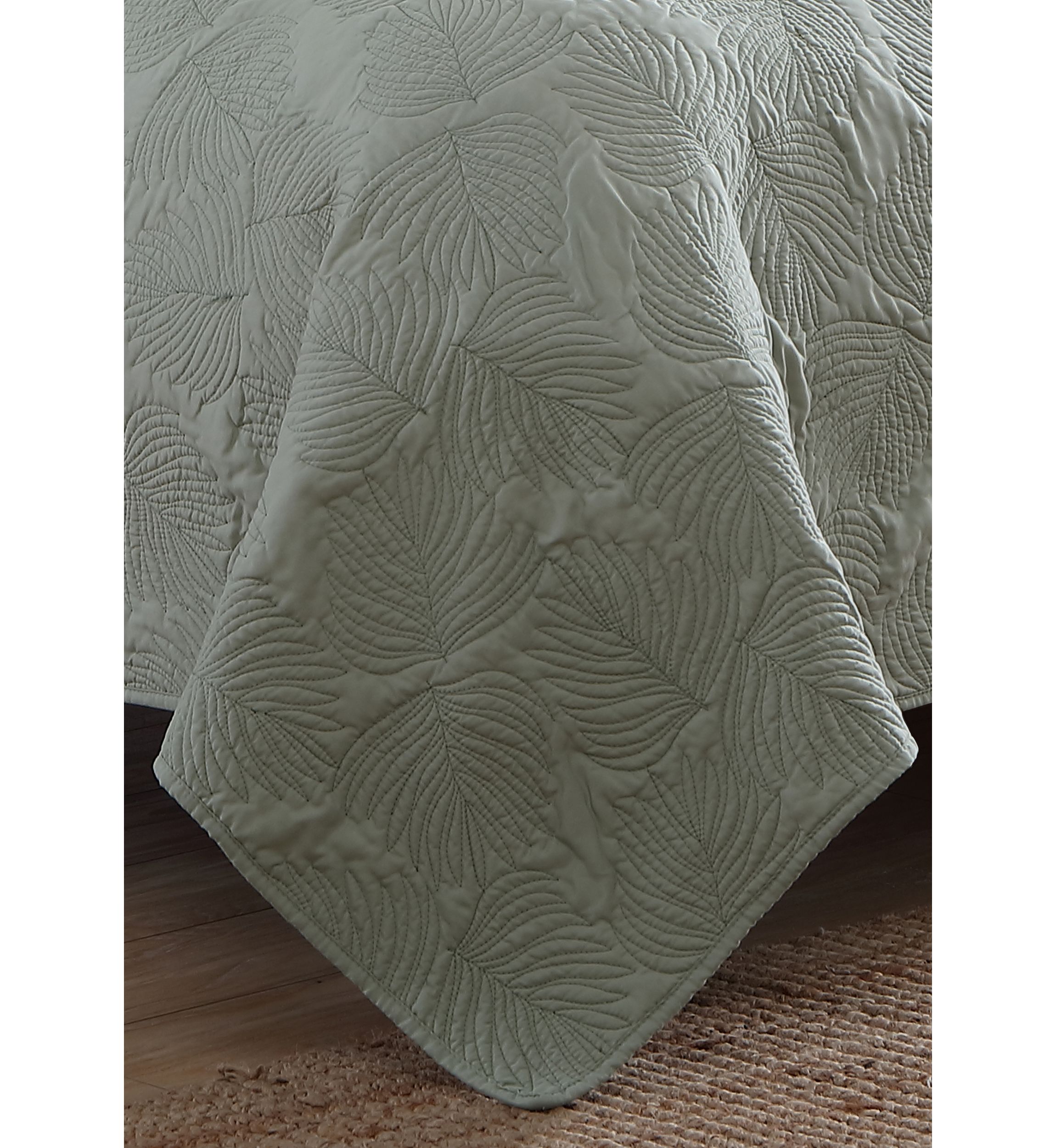 Leaf Stitch Quilt Set