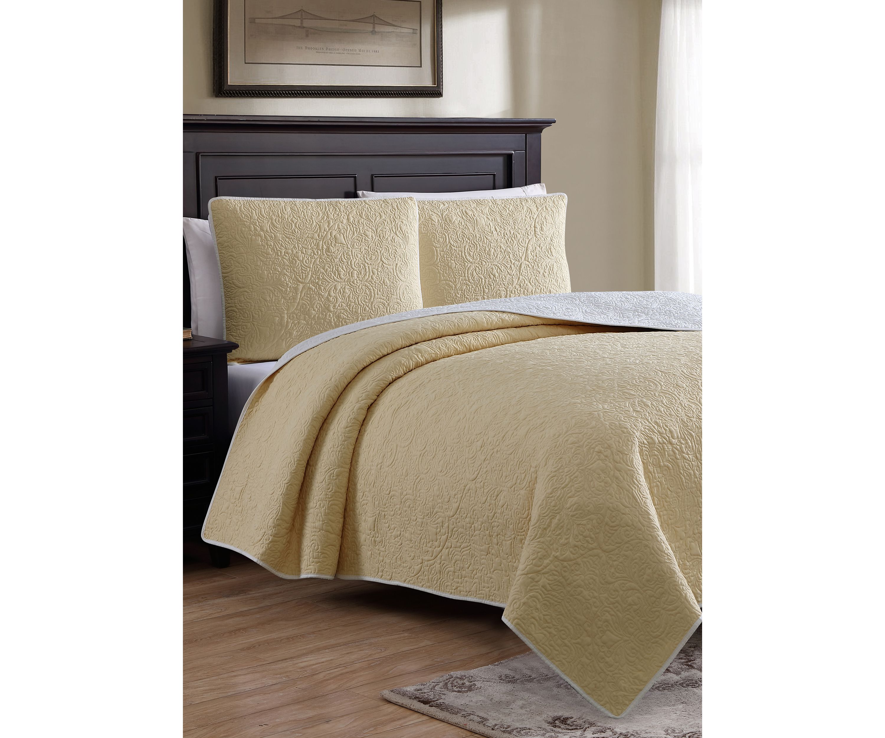 Marseille Quilt Set