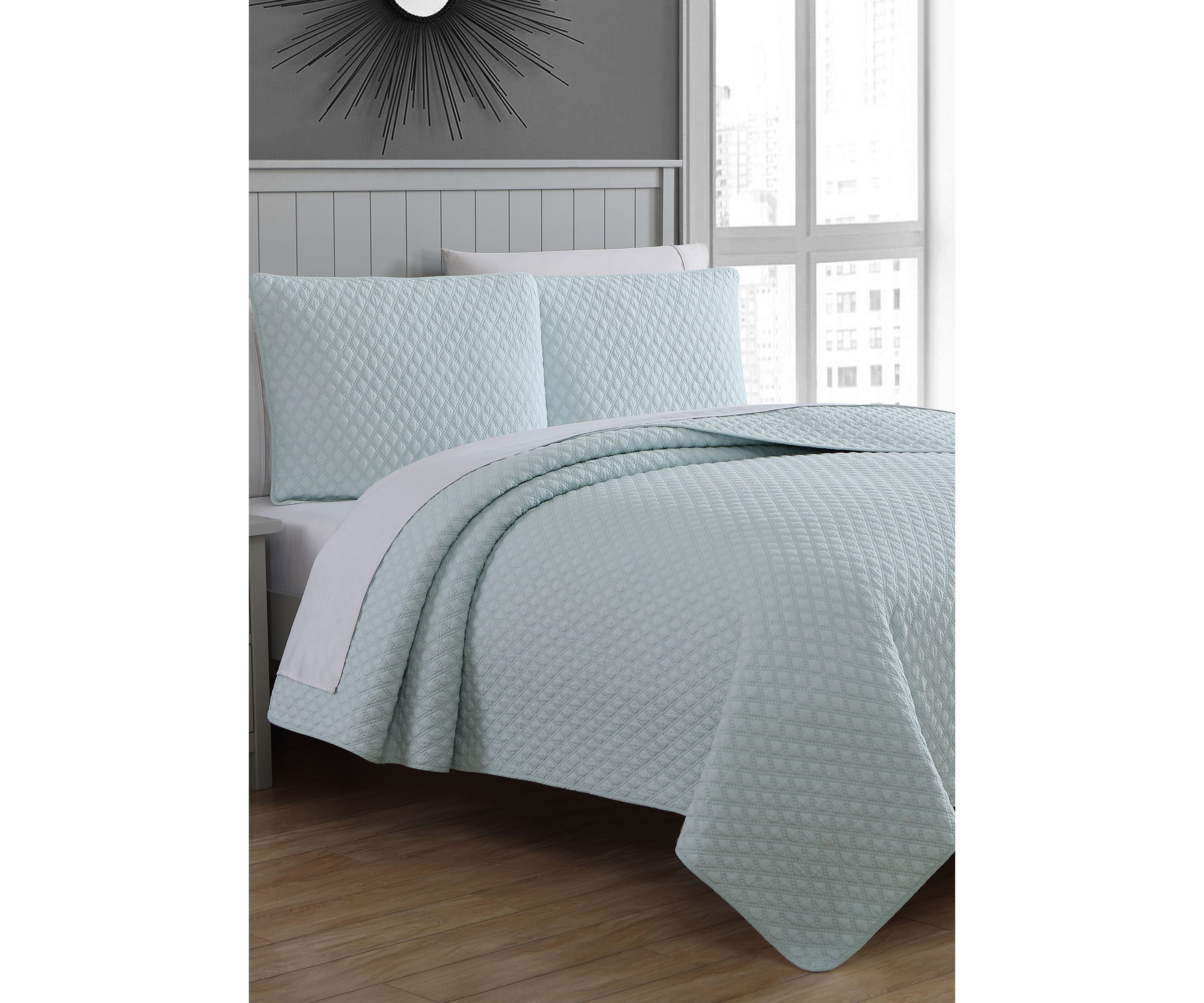 Fenwick Quilt Set