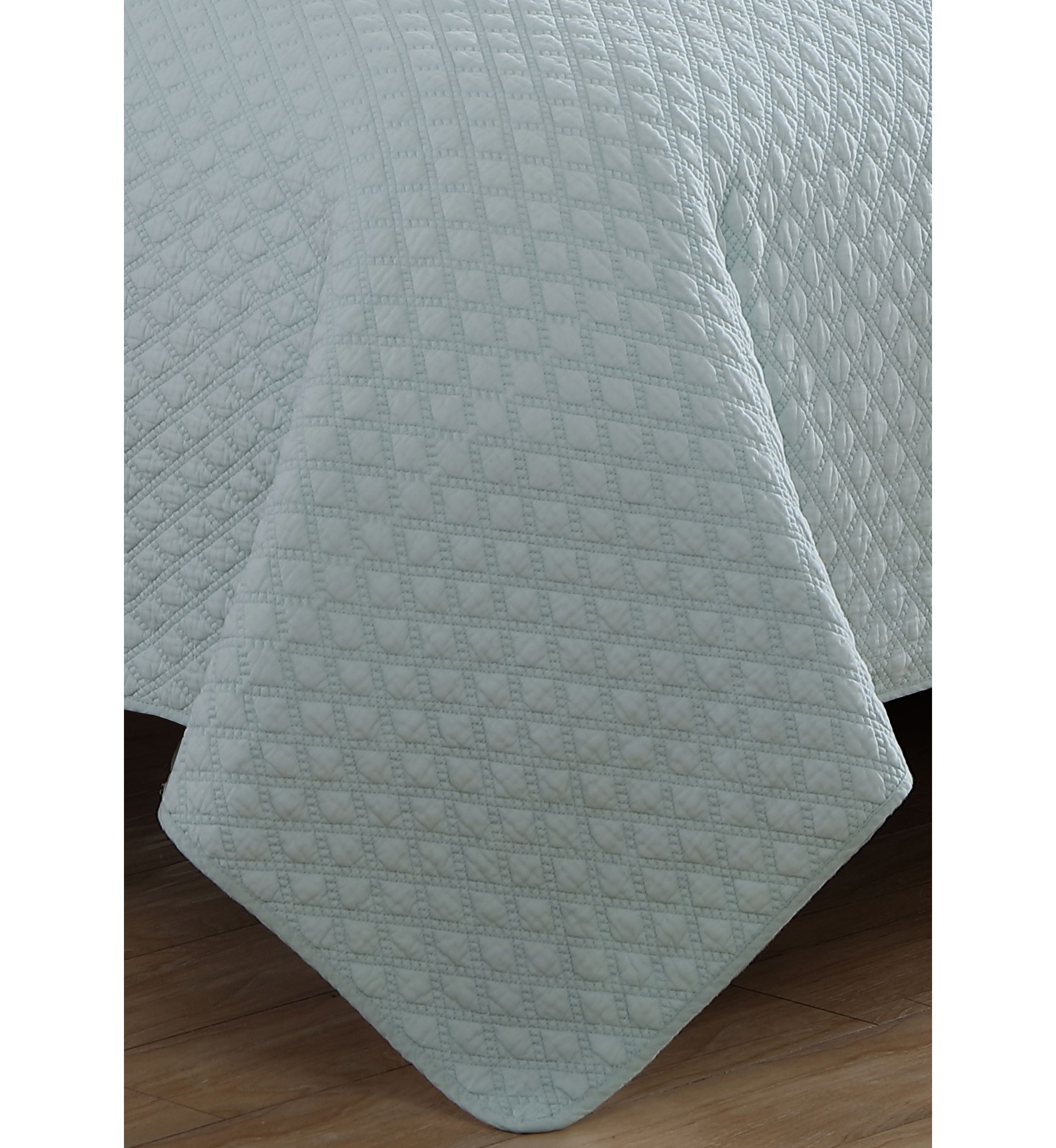 Fenwick Quilt Set